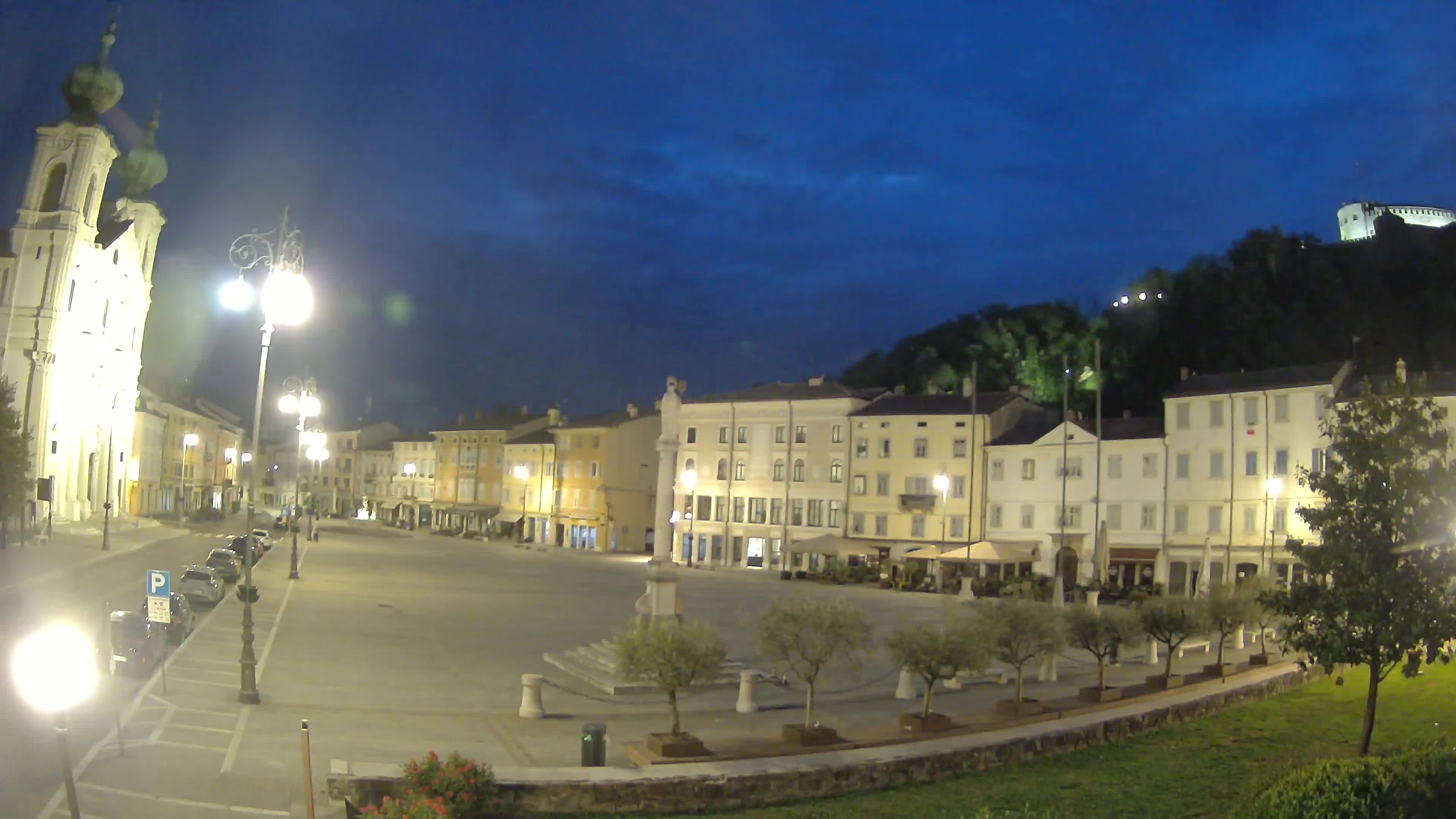 Gorizia – Plaza Vittoria – iglesia de San Pedro. Ignacio