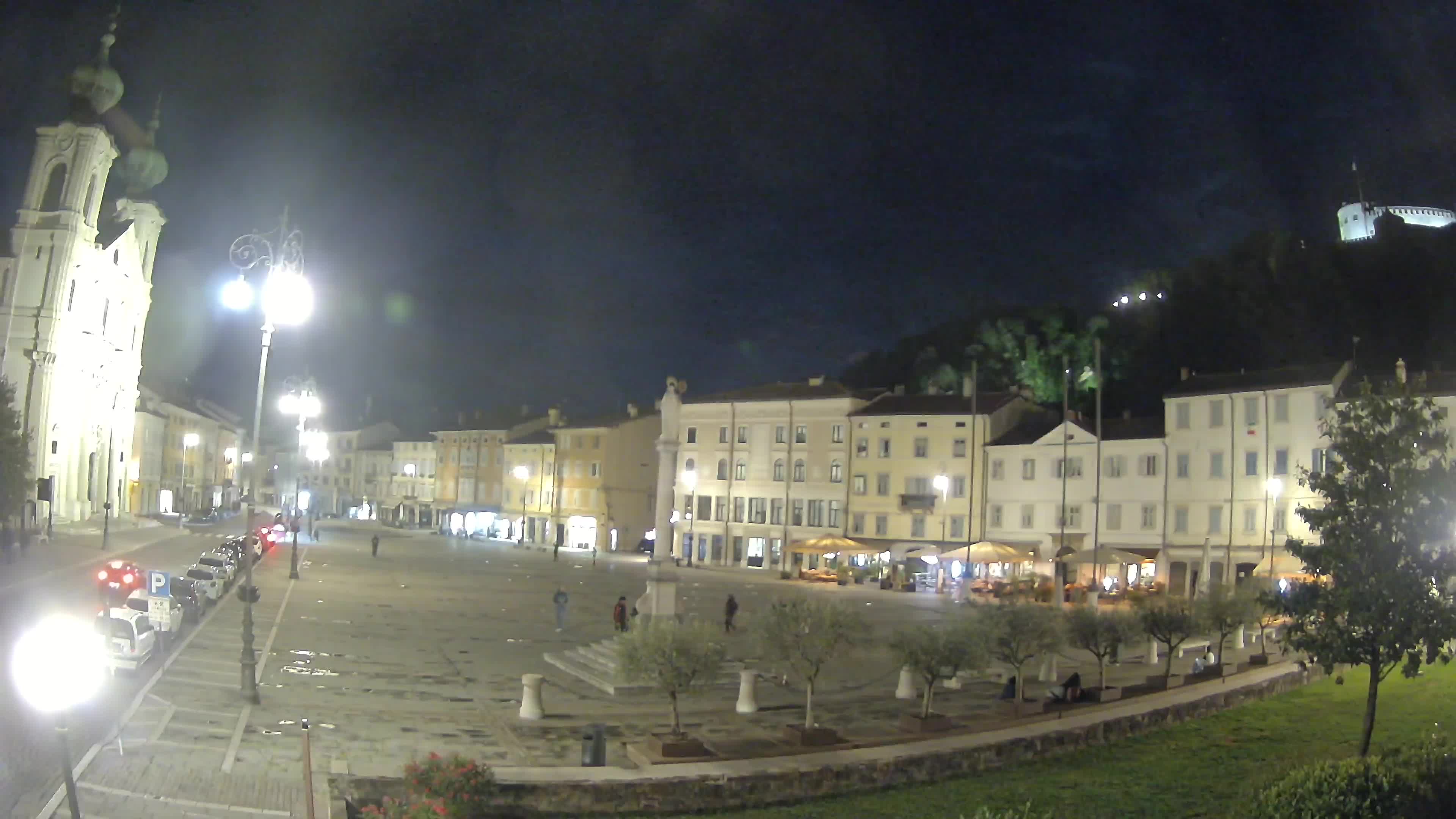 Gorizia Piazza della Vittoria e chiesa di S. Ignazio