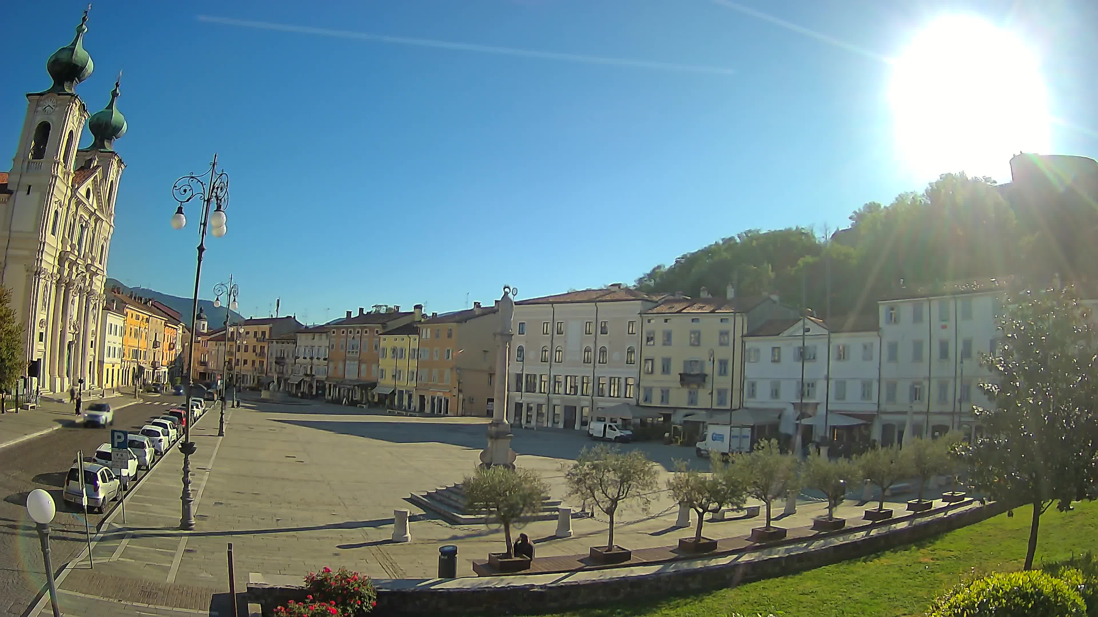 Gorizia Piazza della Vittoria e chiesa di S. Ignazio