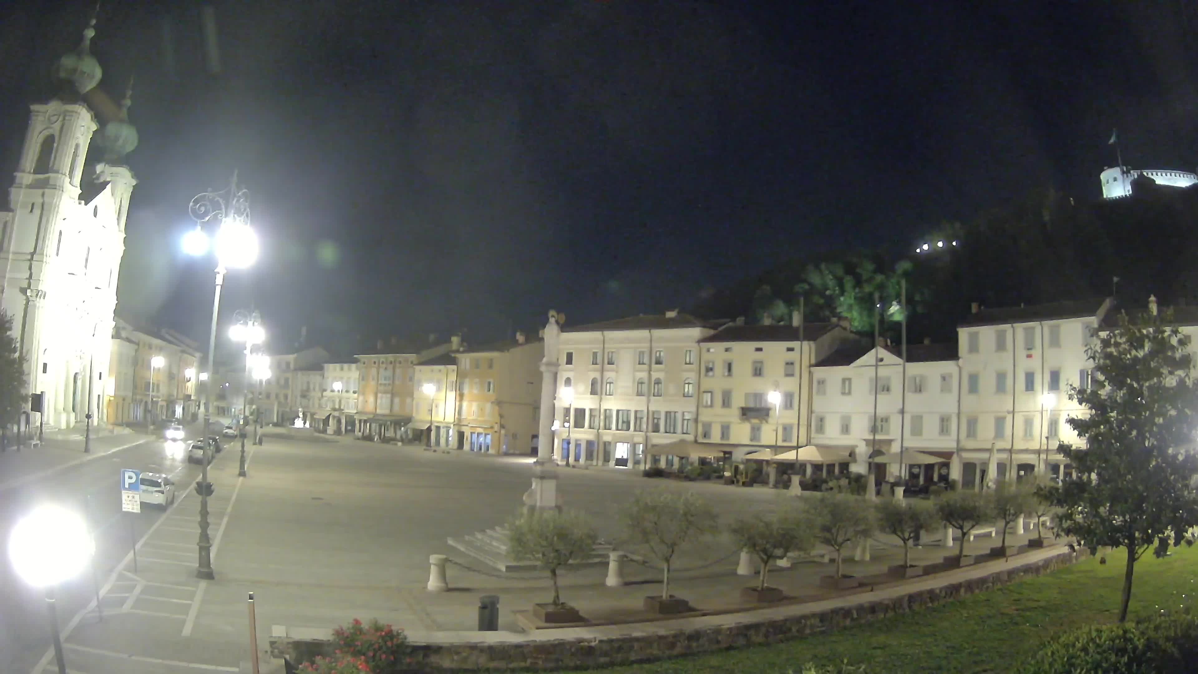 Gorizia – Plaza Vittoria – iglesia de San Pedro. Ignacio