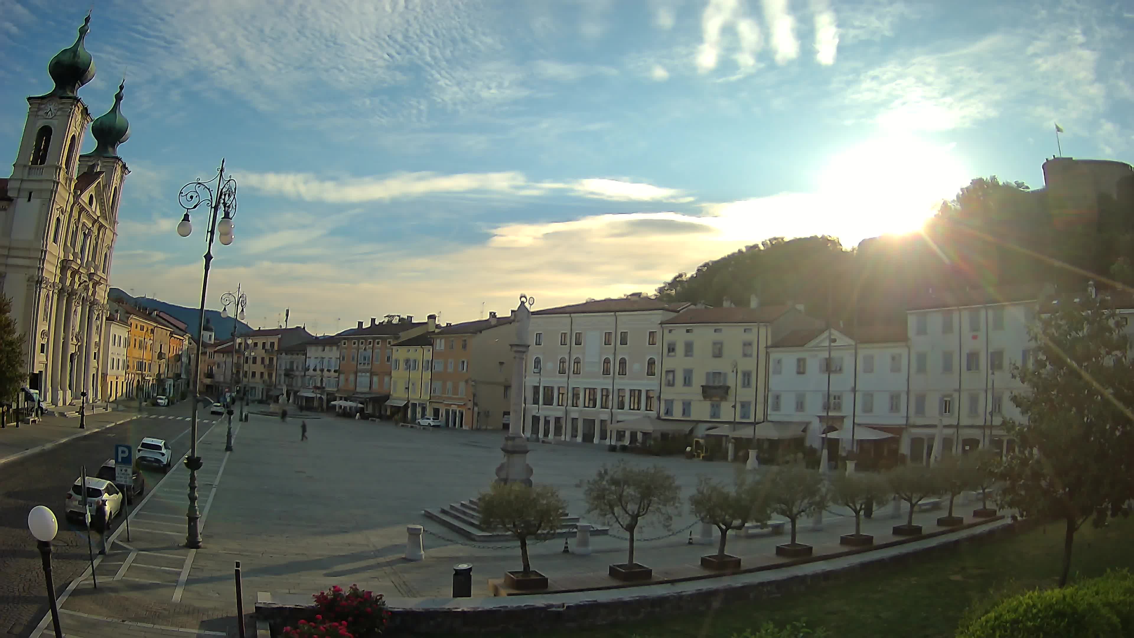Gorizia Piazza della Vittoria e chiesa di S. Ignazio