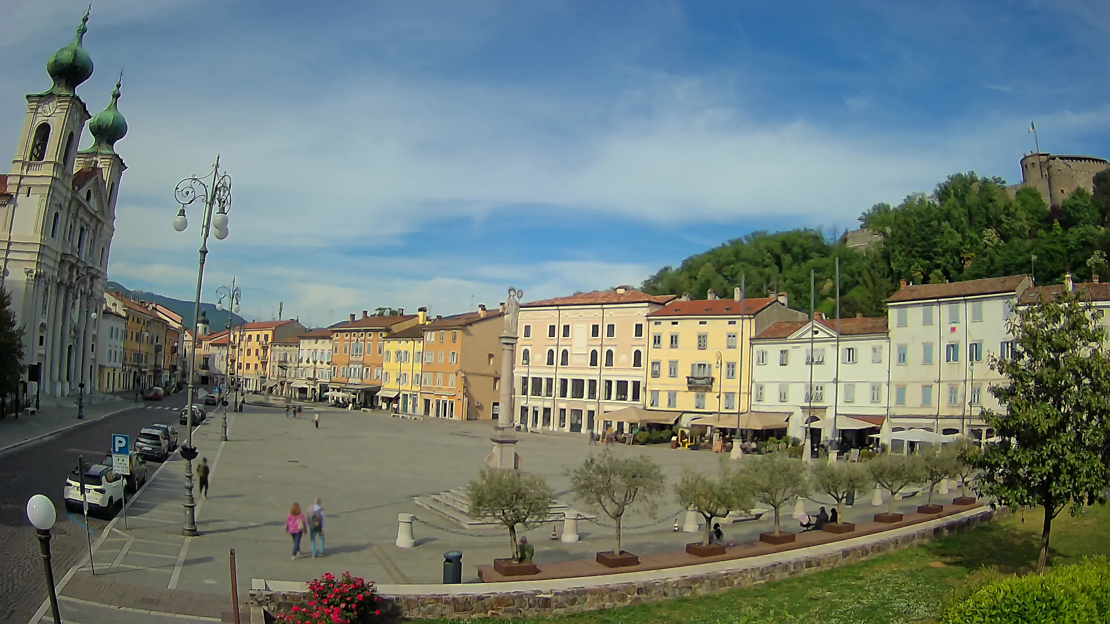Gorizia Piazza della Vittoria e chiesa di S. Ignazio