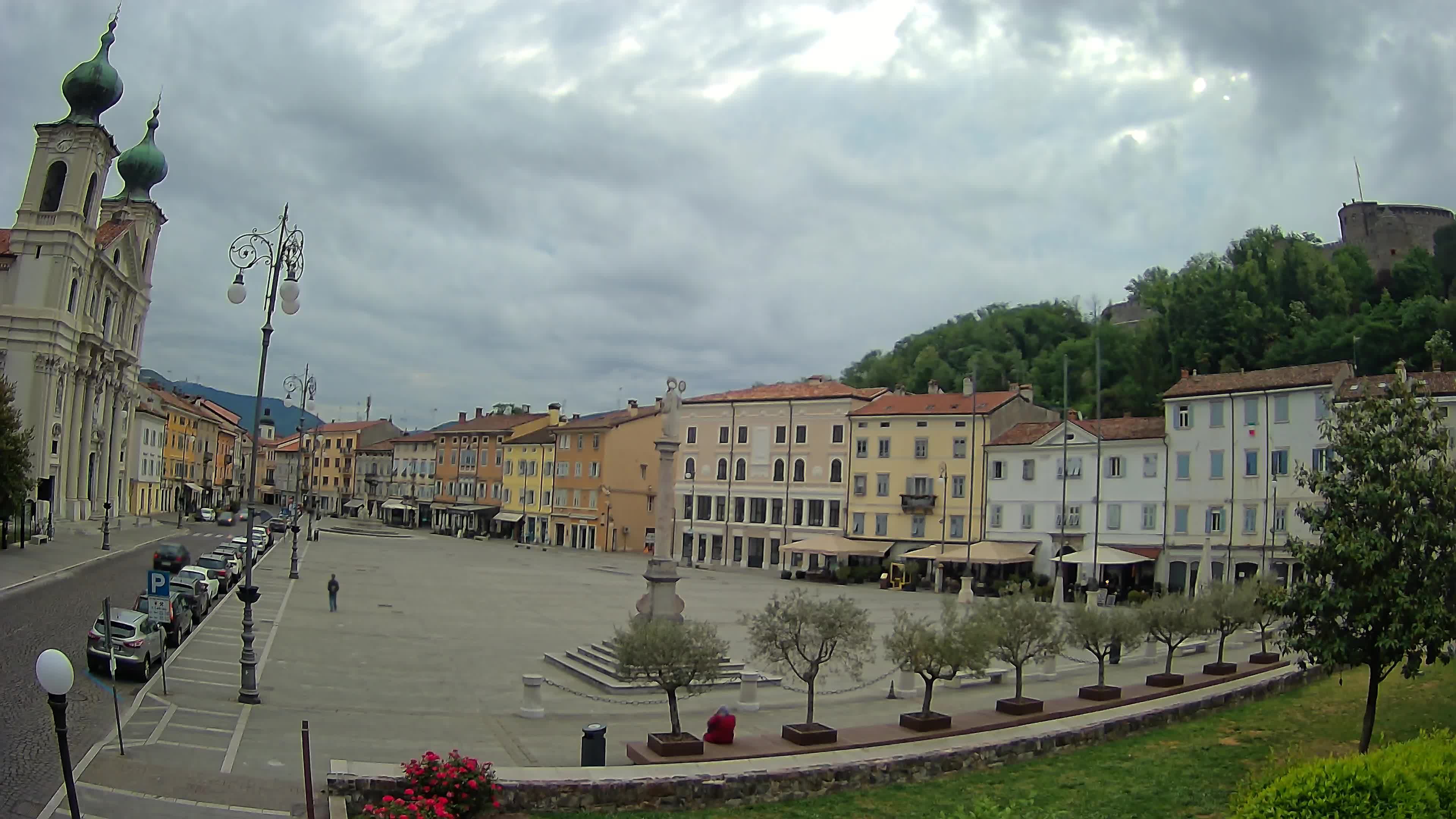 Gorizia Piazza della Vittoria e chiesa di S. Ignazio