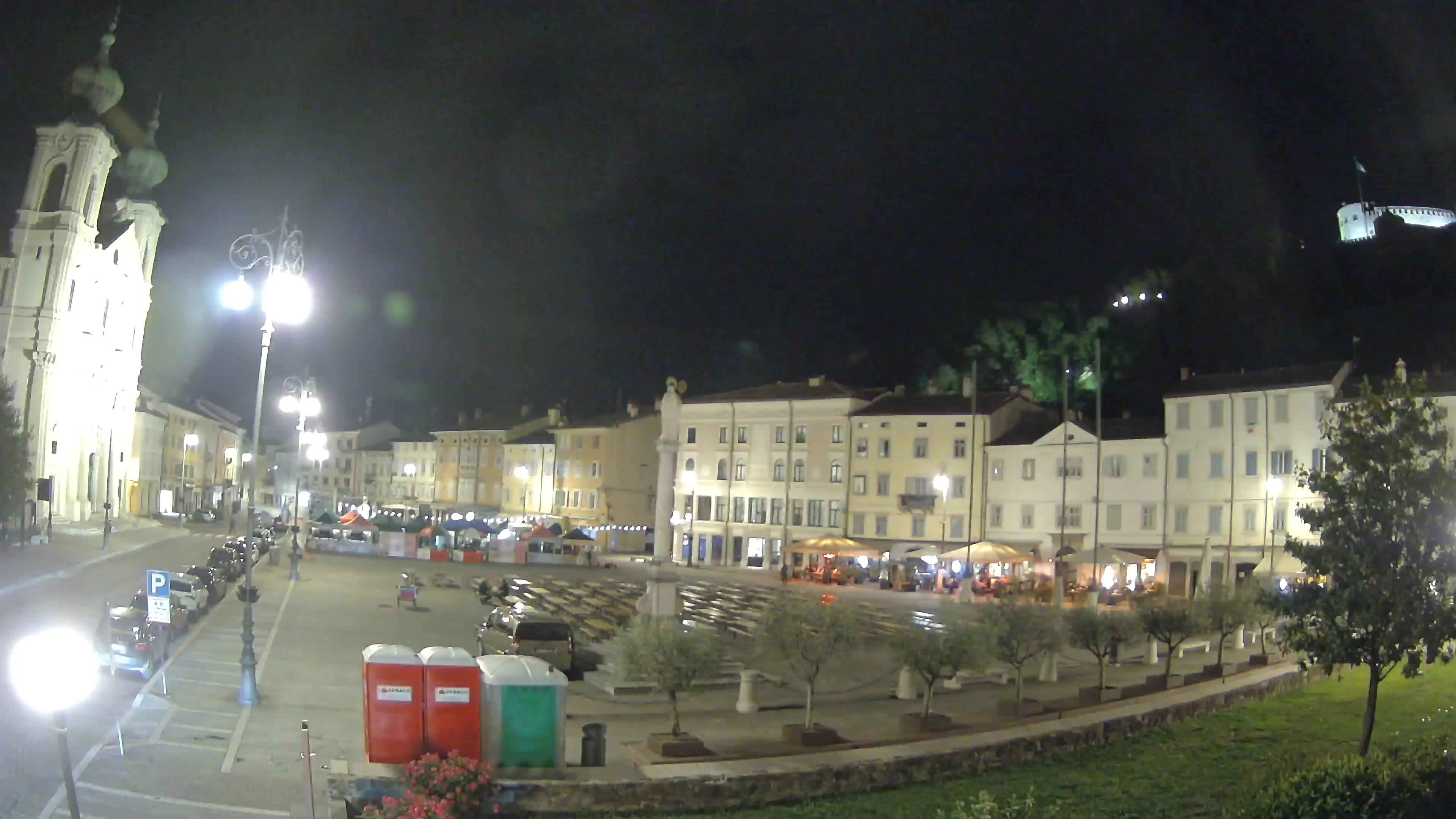 Gorizia Piazza della Vittoria e chiesa di S. Ignazio