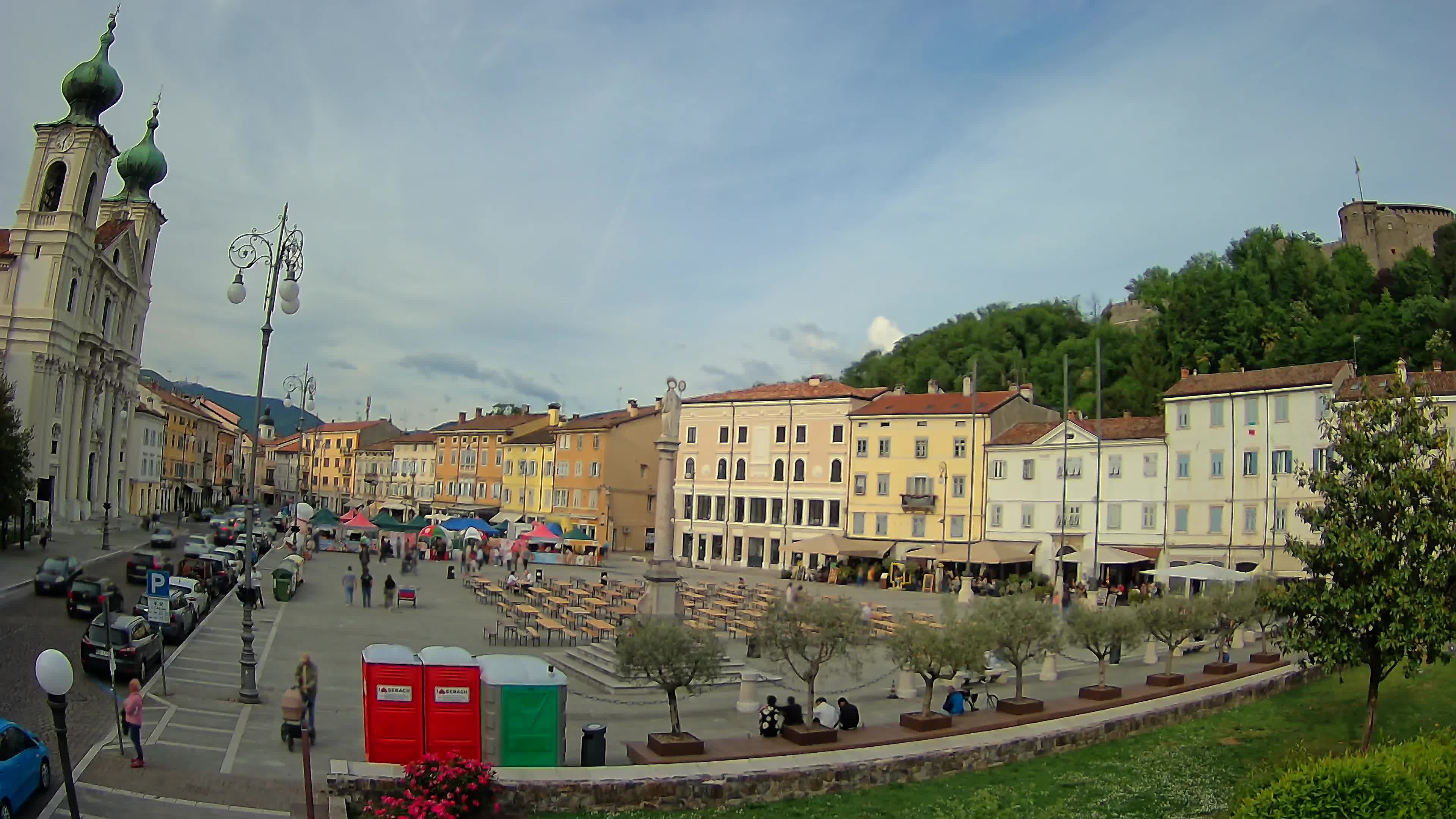 Gorizia Piazza della Vittoria e chiesa di S. Ignazio