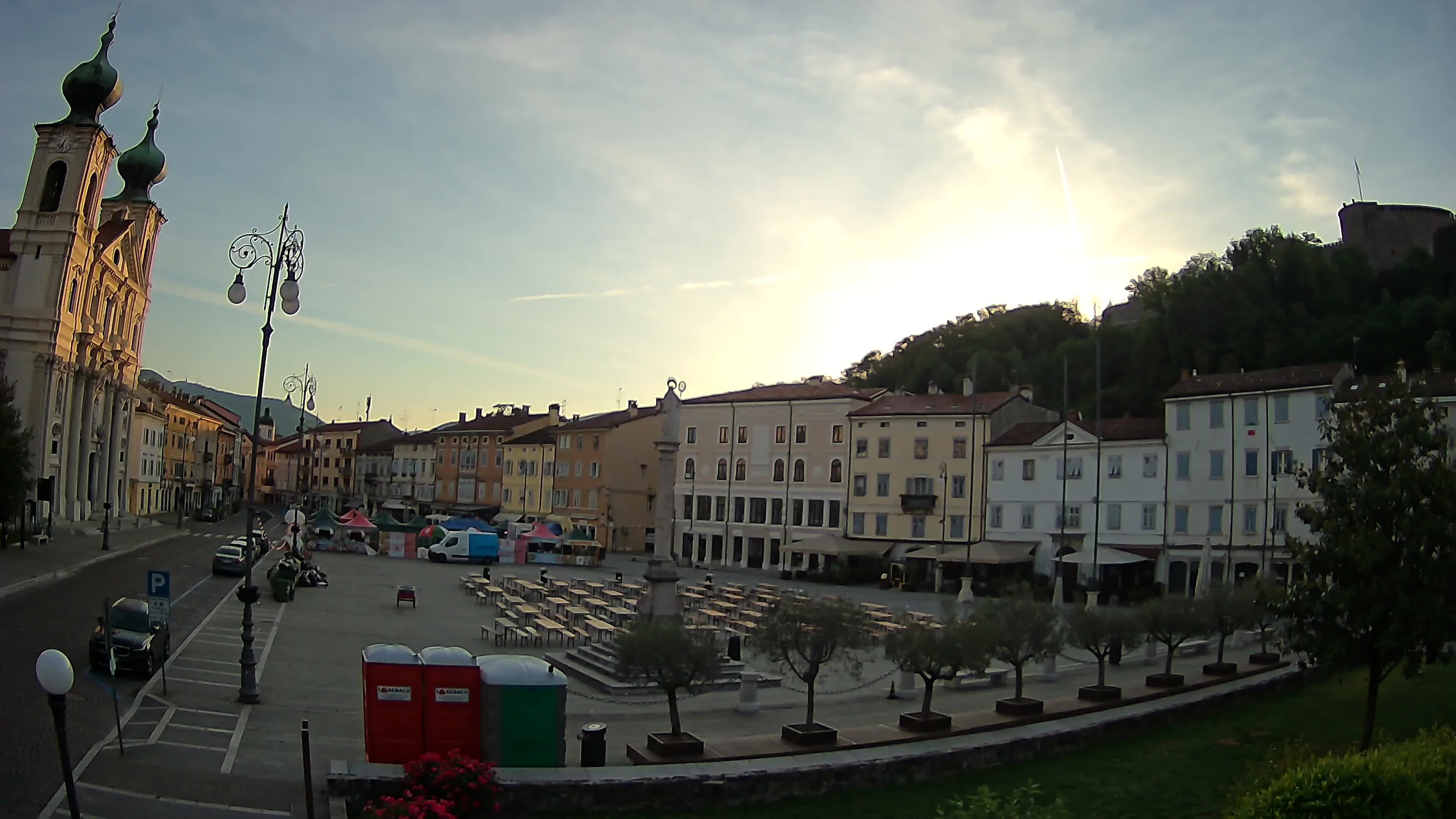 Gorizia Piazza della Vittoria e chiesa di S. Ignazio