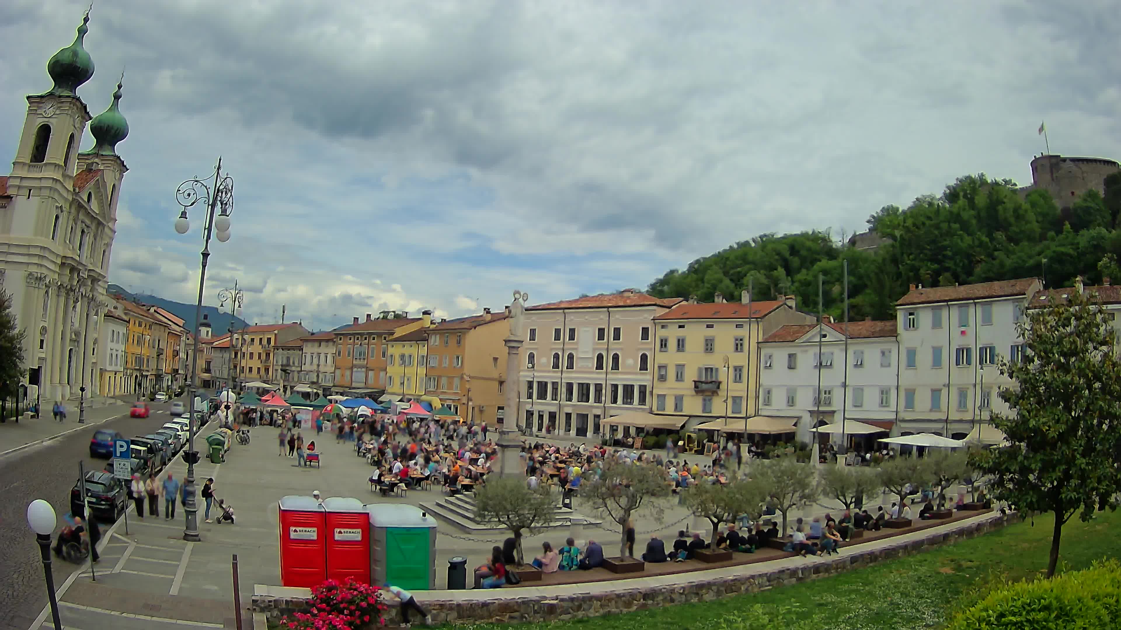 Gorizia Piazza della Vittoria e chiesa di S. Ignazio