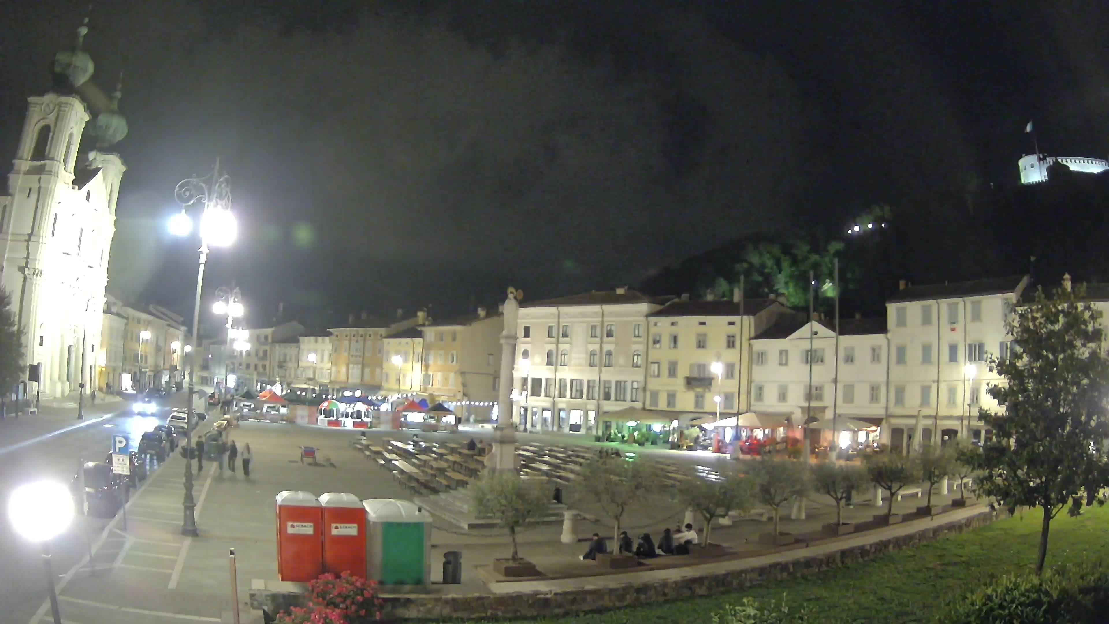 Gorizia Piazza della Vittoria e chiesa di S. Ignazio