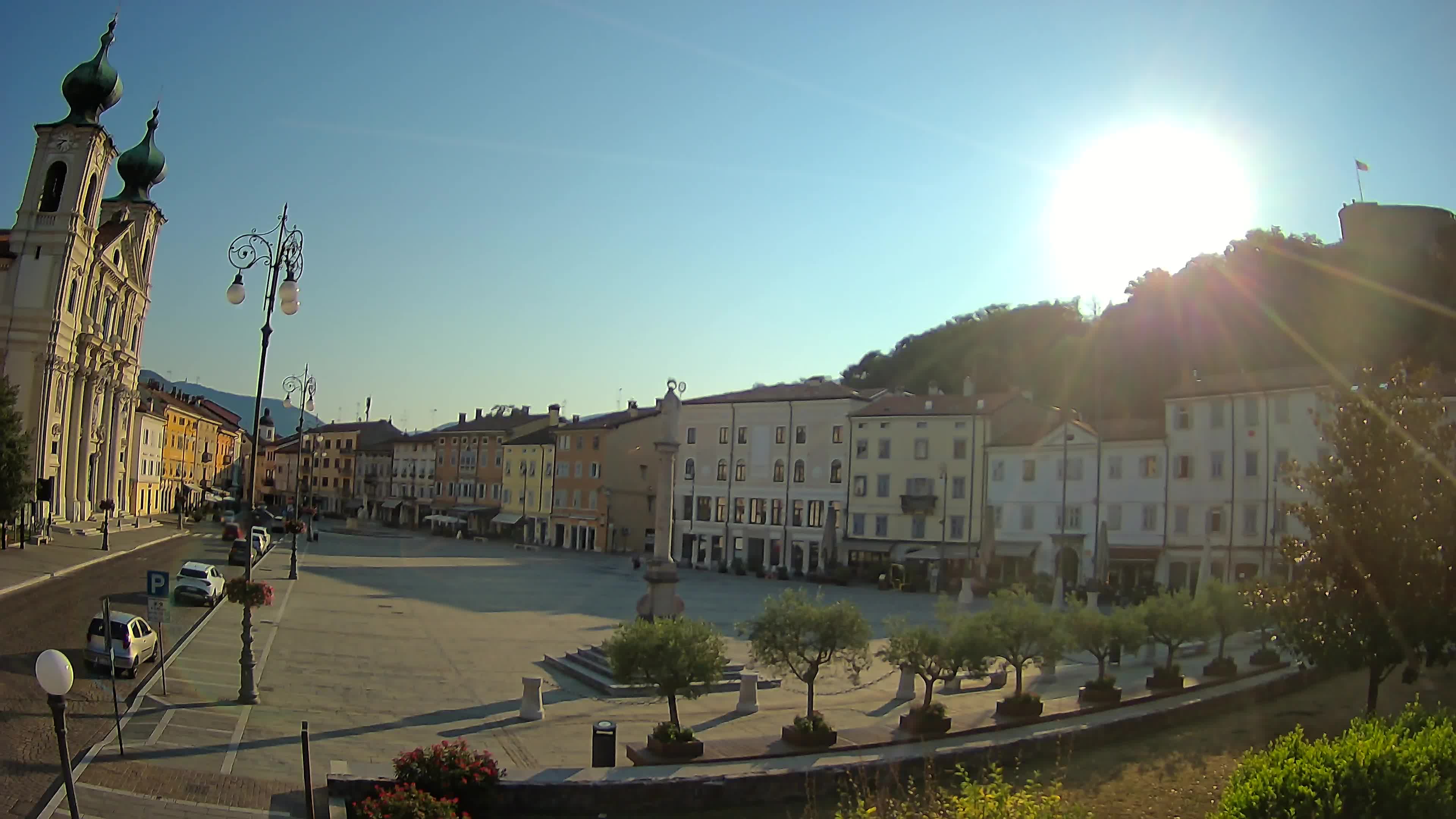 Gorizia Piazza della Vittoria e chiesa di S. Ignazio