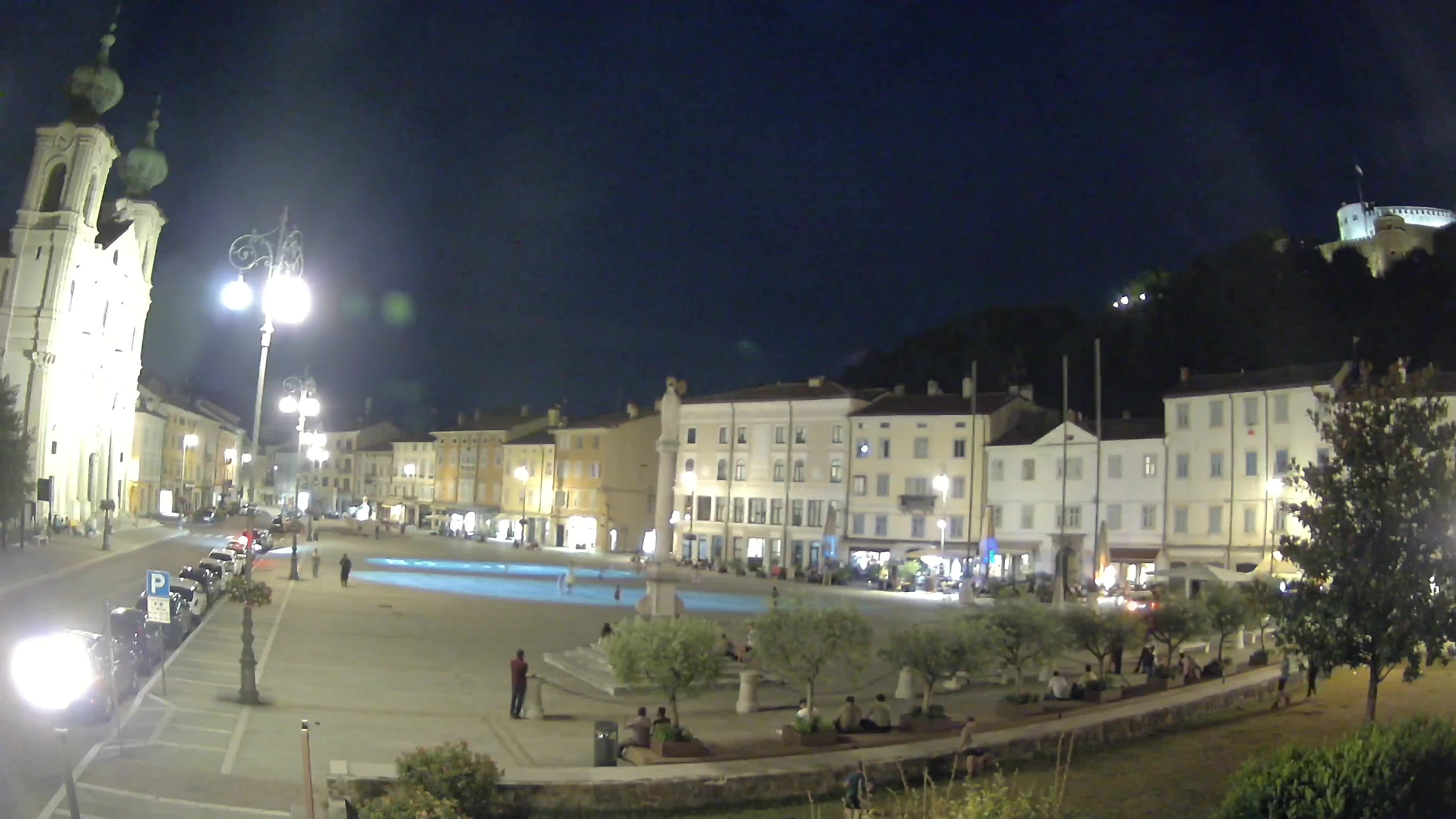 Gorizia Piazza della Vittoria e chiesa di S. Ignazio