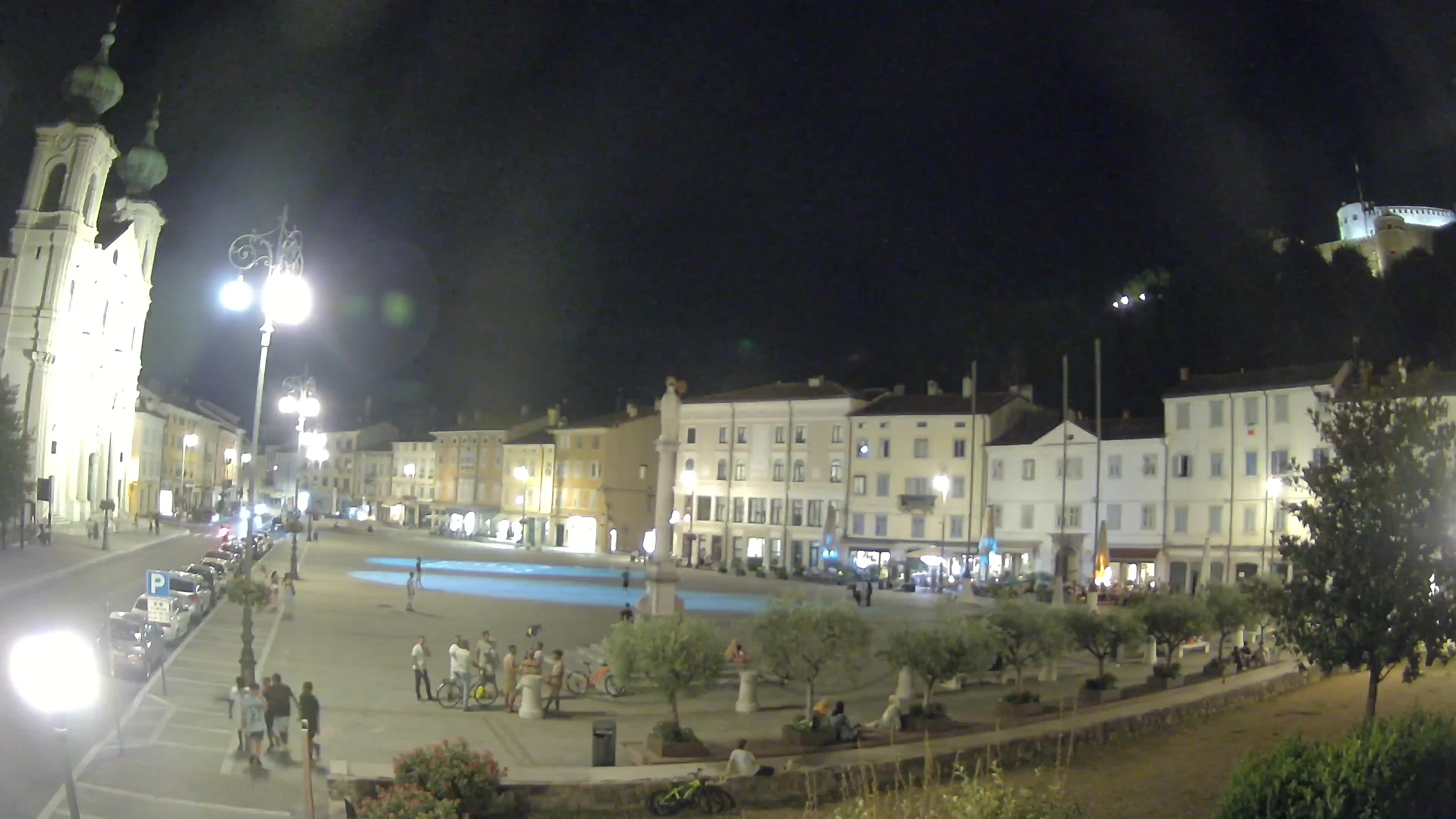 Gorizia Piazza della Vittoria e chiesa di S. Ignazio