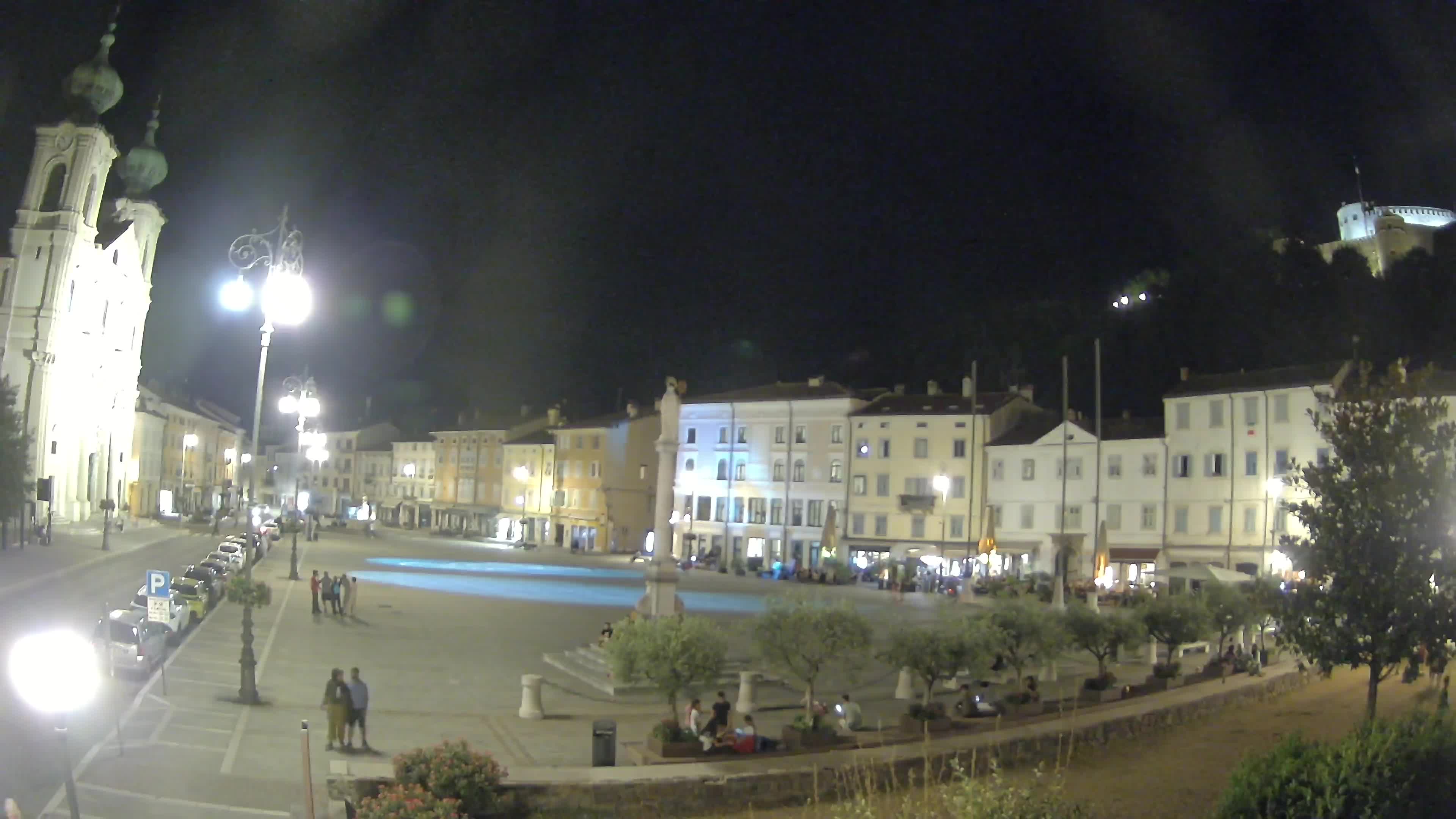 Gorizia Piazza della Vittoria e chiesa di S. Ignazio