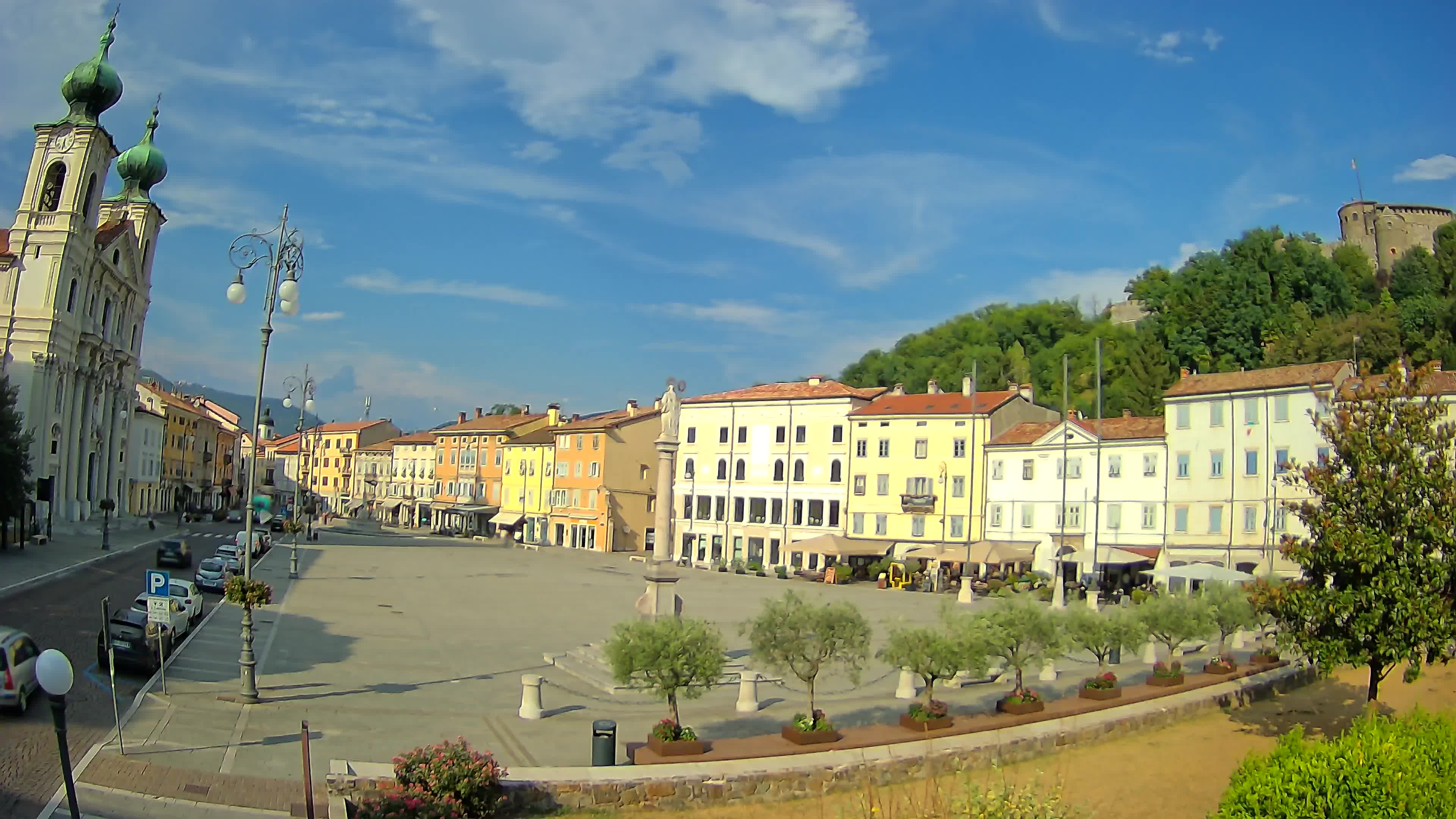 Gorizia Piazza della Vittoria e chiesa di S. Ignazio