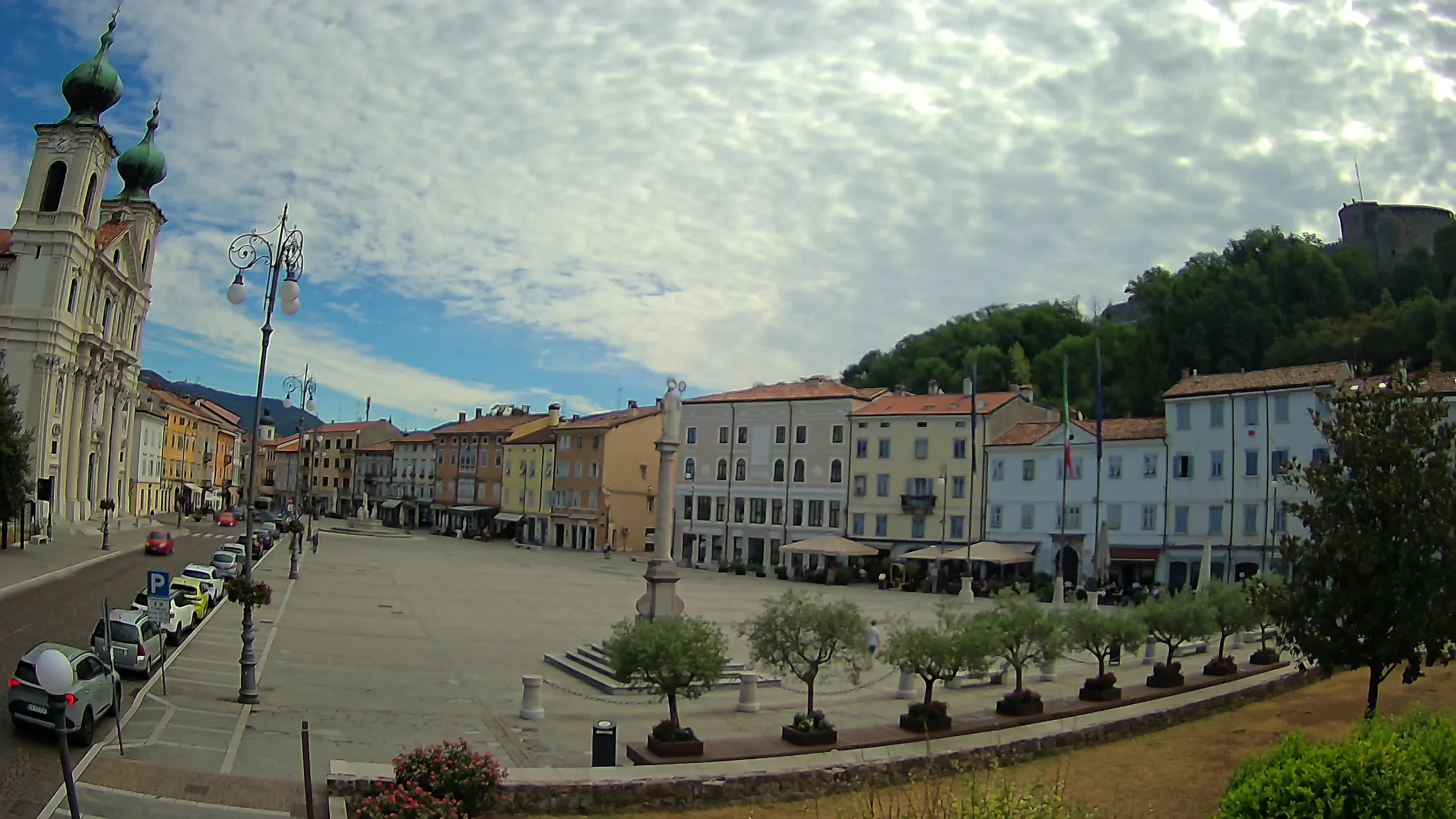 Gorizia Piazza della Vittoria e chiesa di S. Ignazio