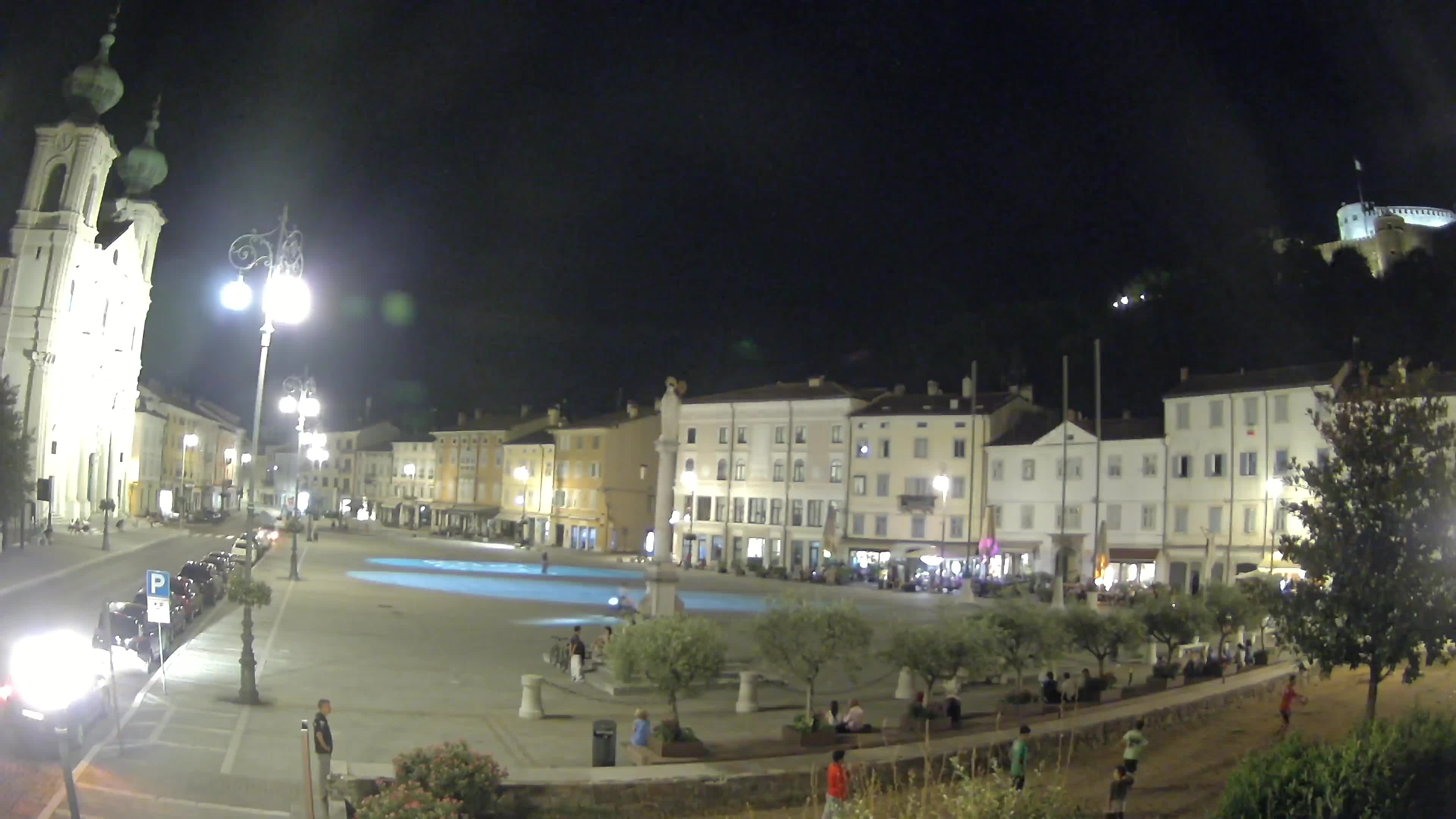 Gorizia Piazza della Vittoria e chiesa di S. Ignazio