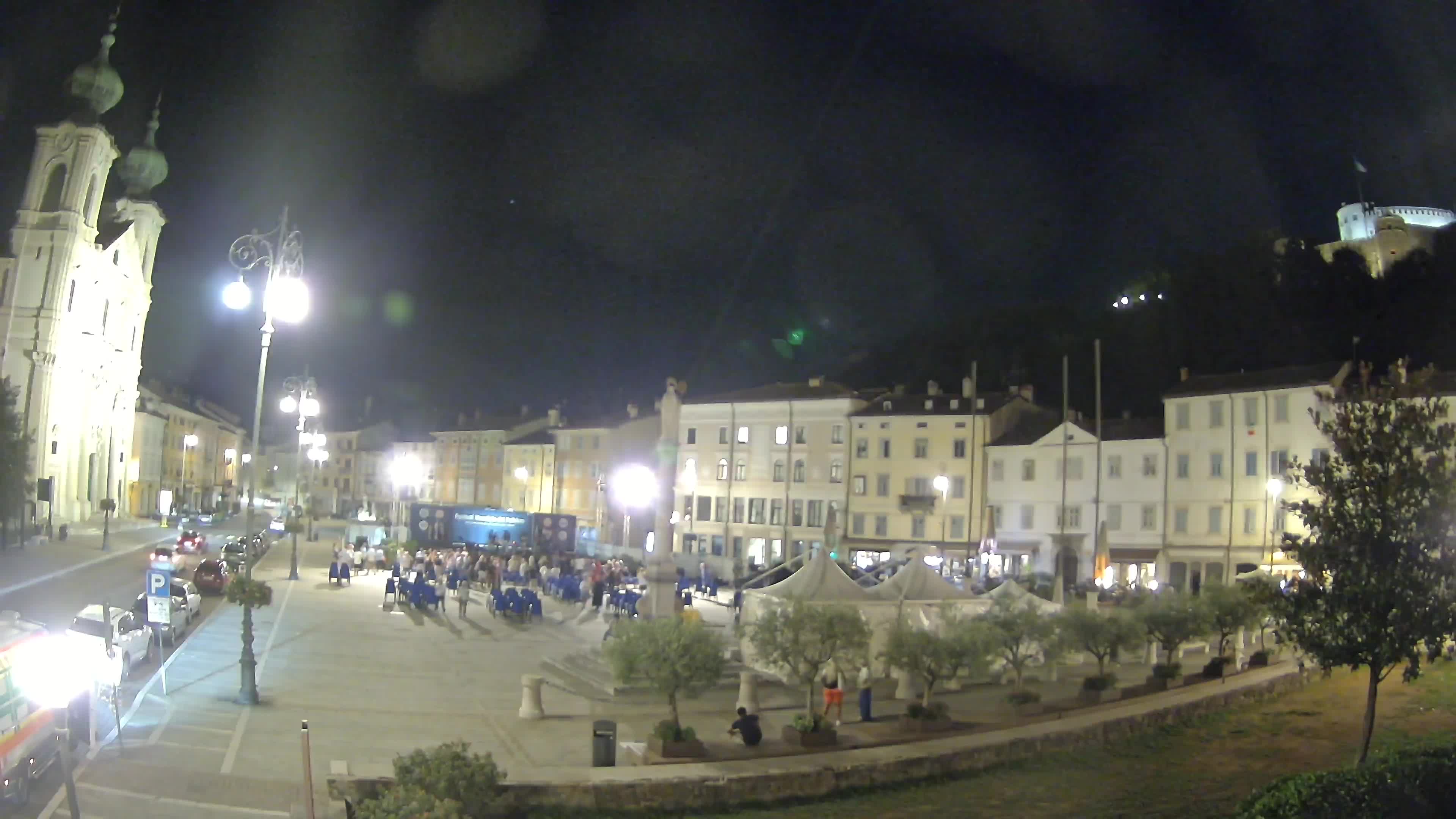 Gorizia Piazza della Vittoria e chiesa di S. Ignazio