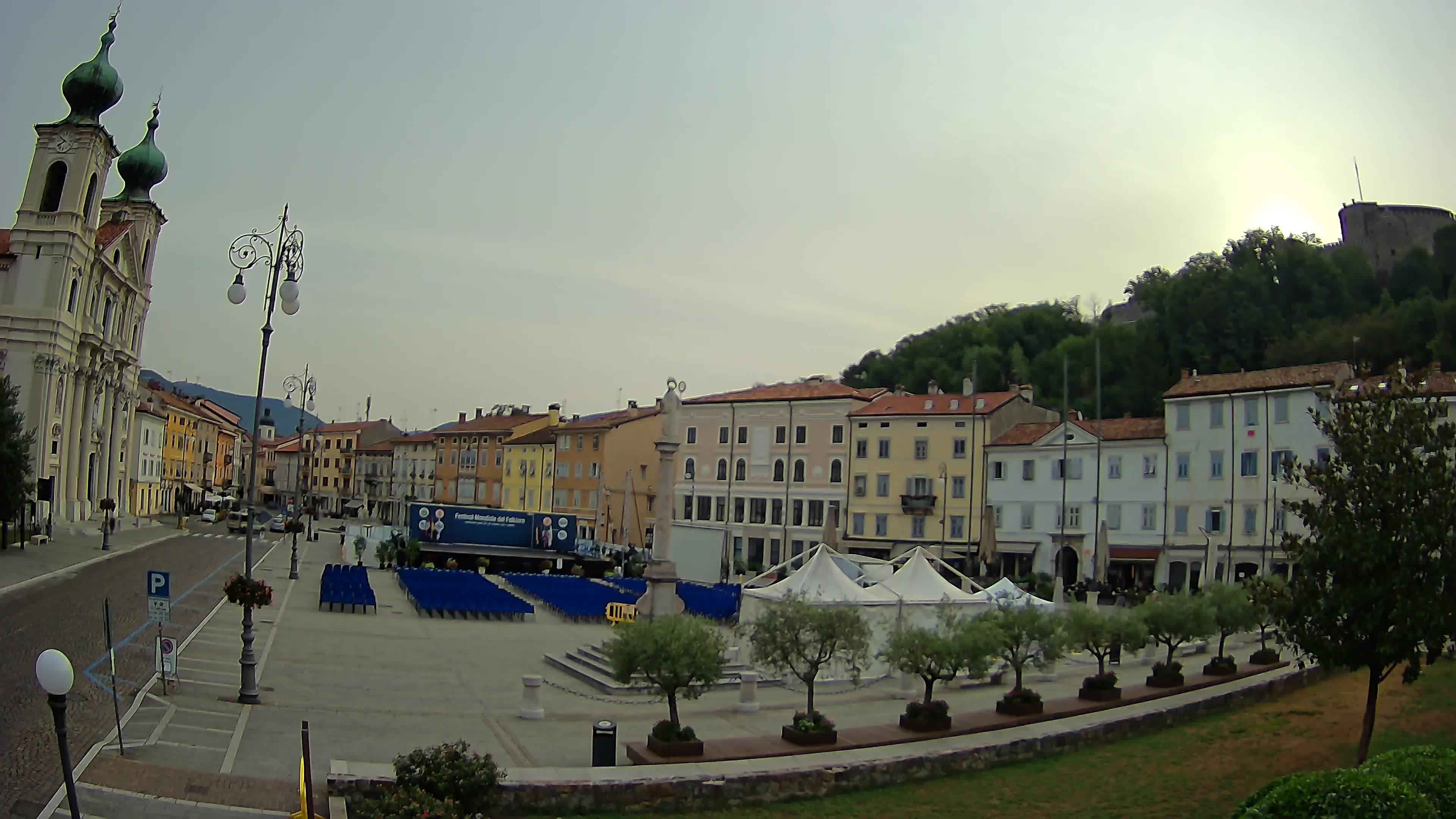 Gorizia Piazza della Vittoria e chiesa di S. Ignazio