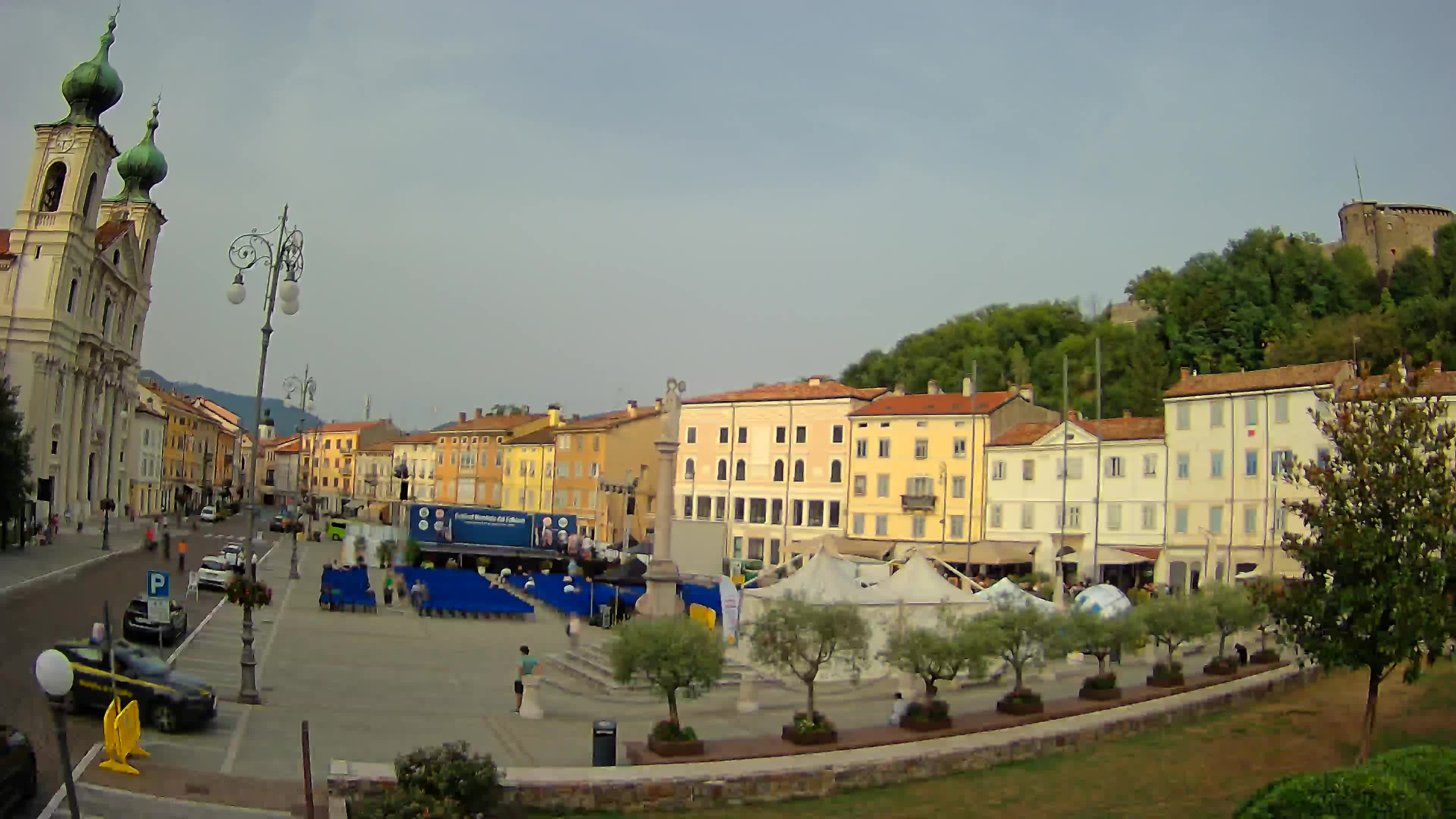 Gorizia Piazza della Vittoria e chiesa di S. Ignazio