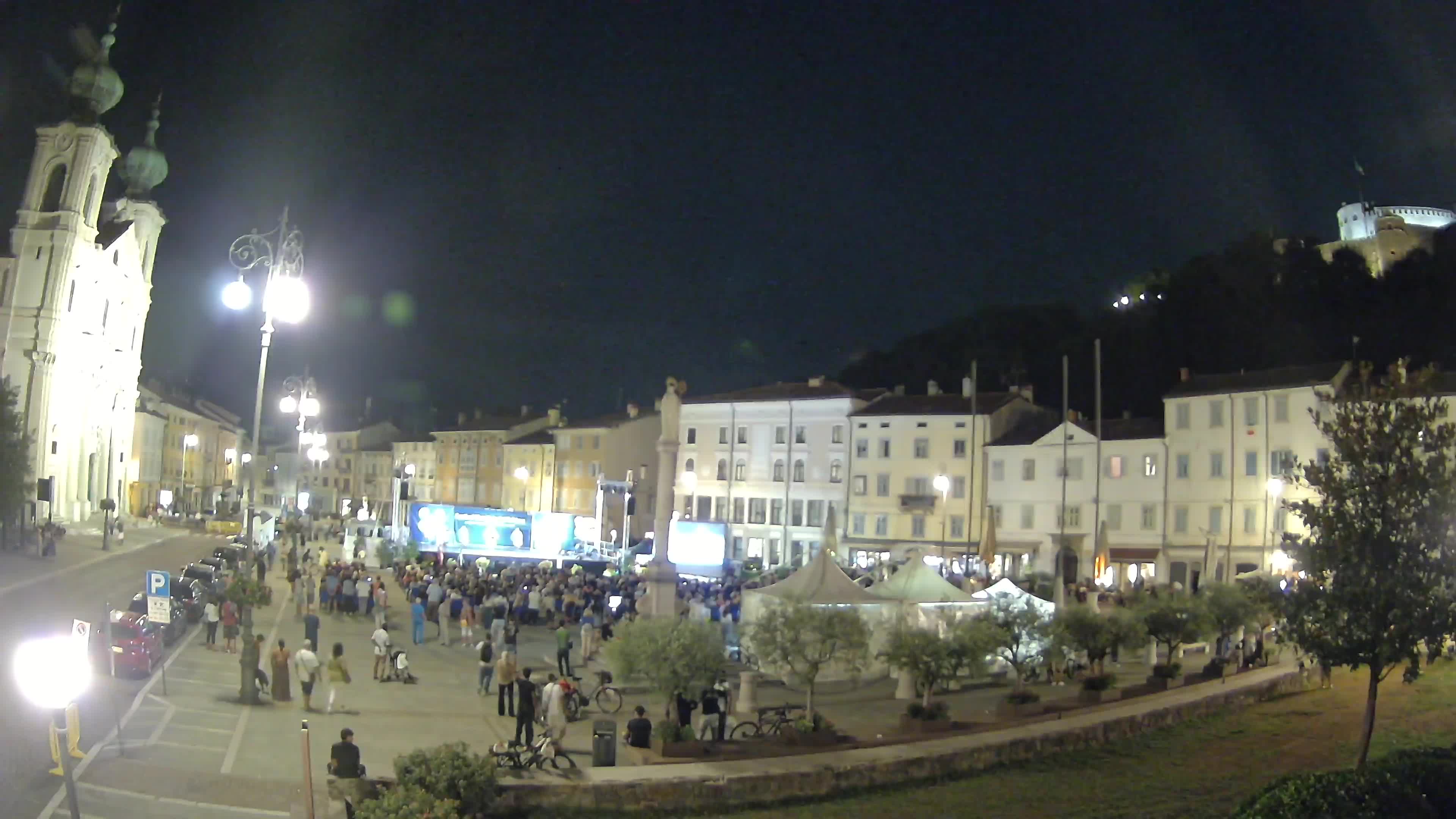 Gorizia Piazza della Vittoria e chiesa di S. Ignazio