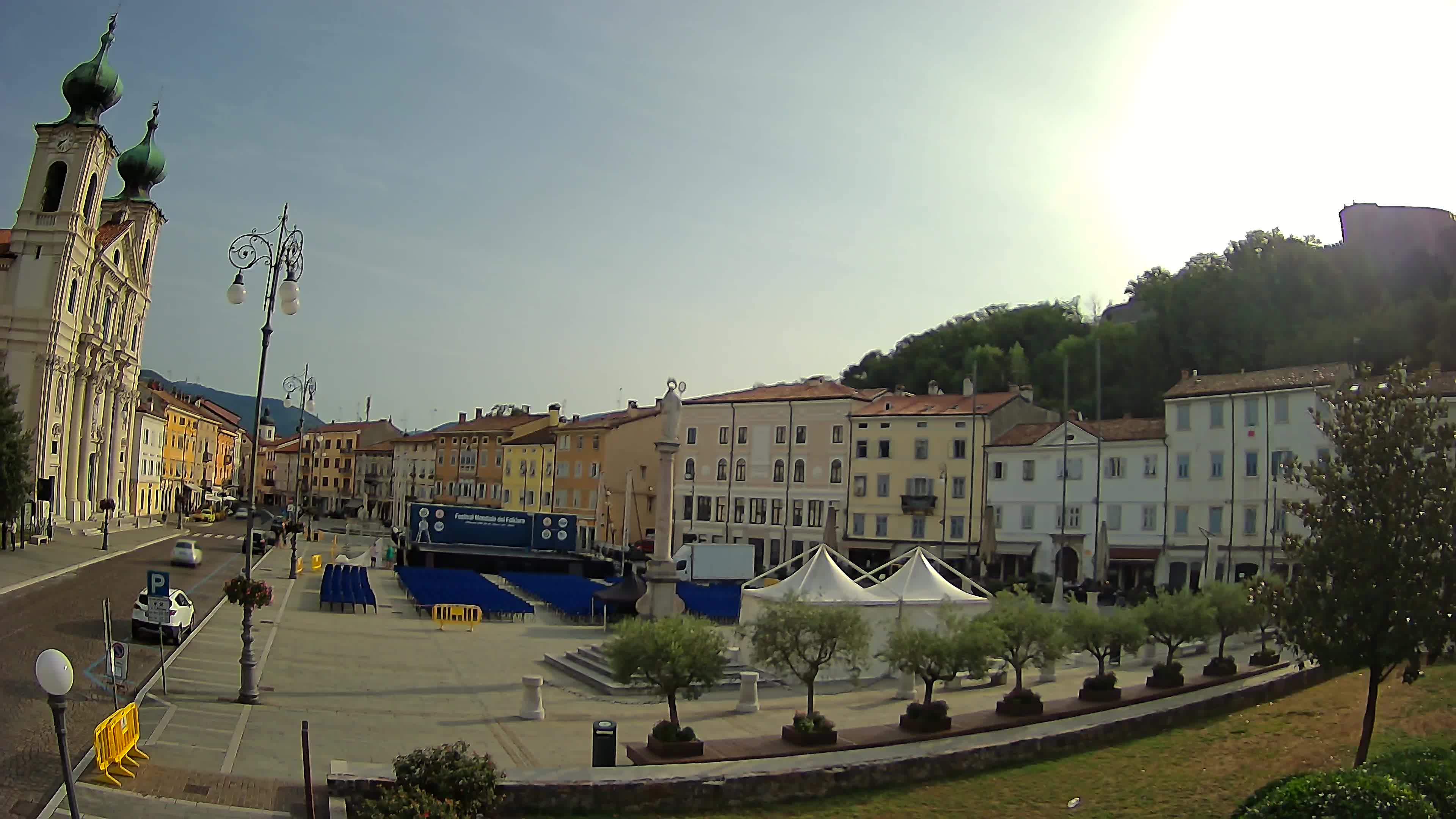 Gorizia Piazza della Vittoria e chiesa di S. Ignazio
