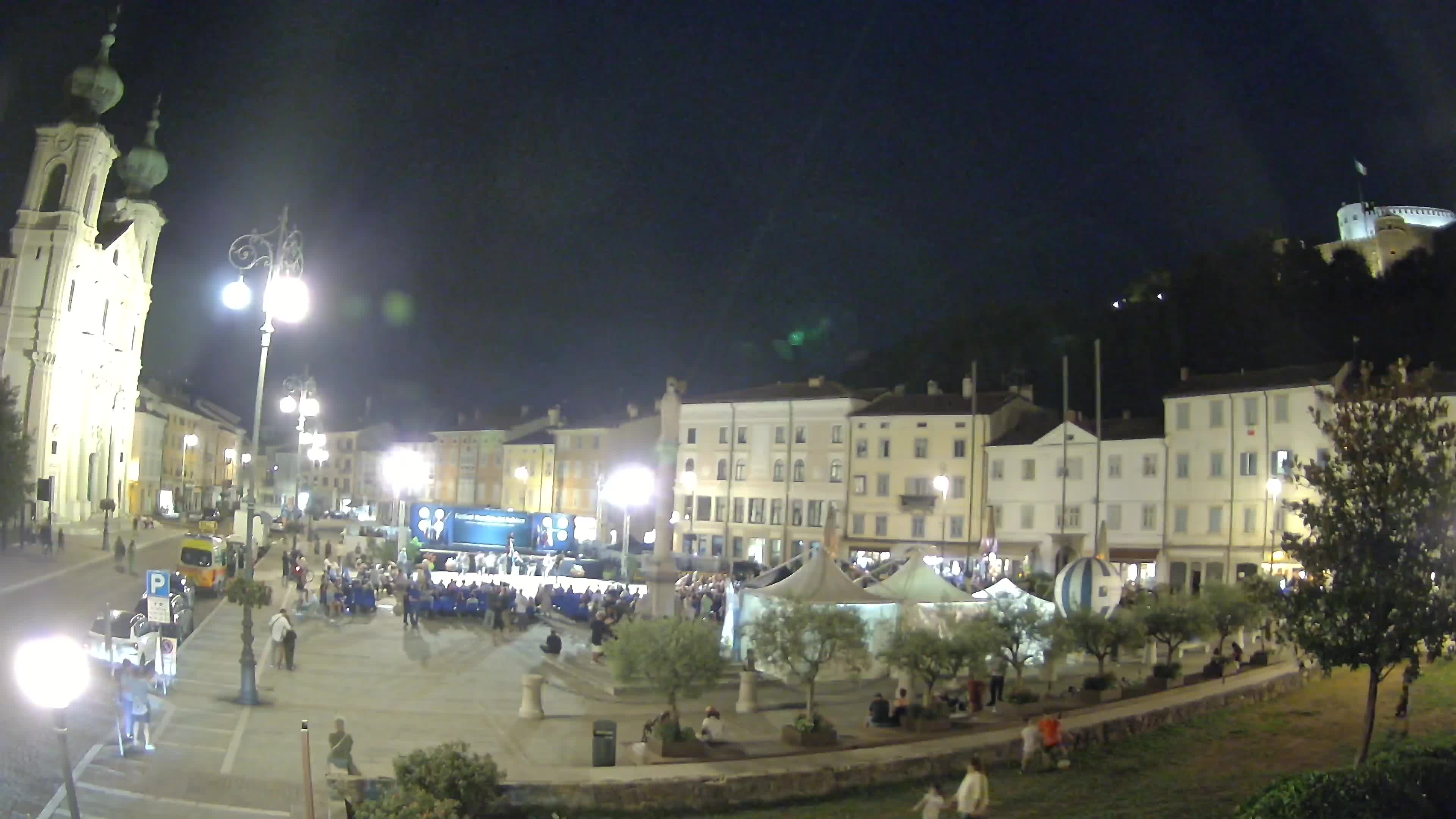 Gorizia – Plaza Vittoria – iglesia de San Pedro. Ignacio