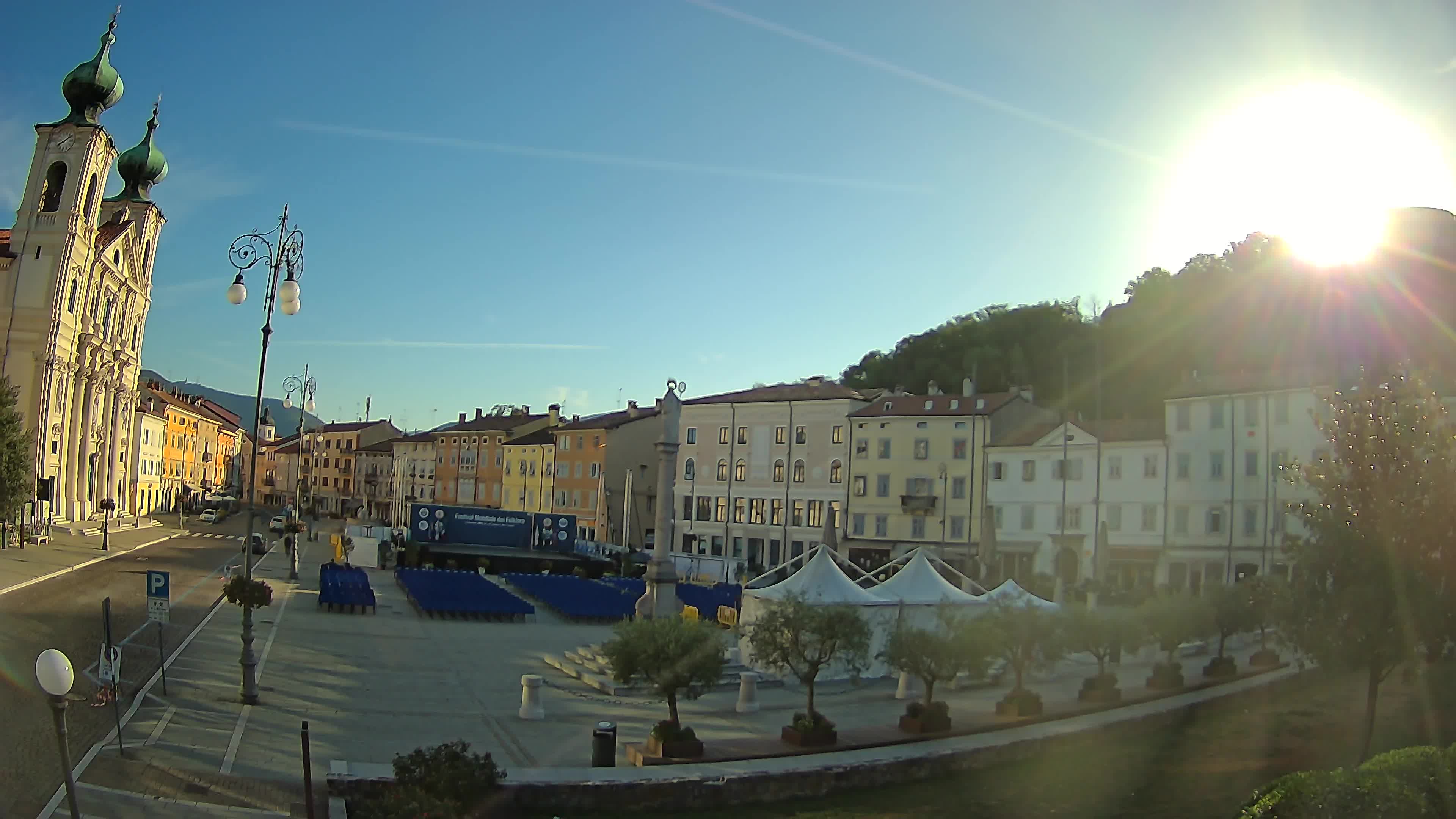 Gorizia Piazza della Vittoria e chiesa di S. Ignazio