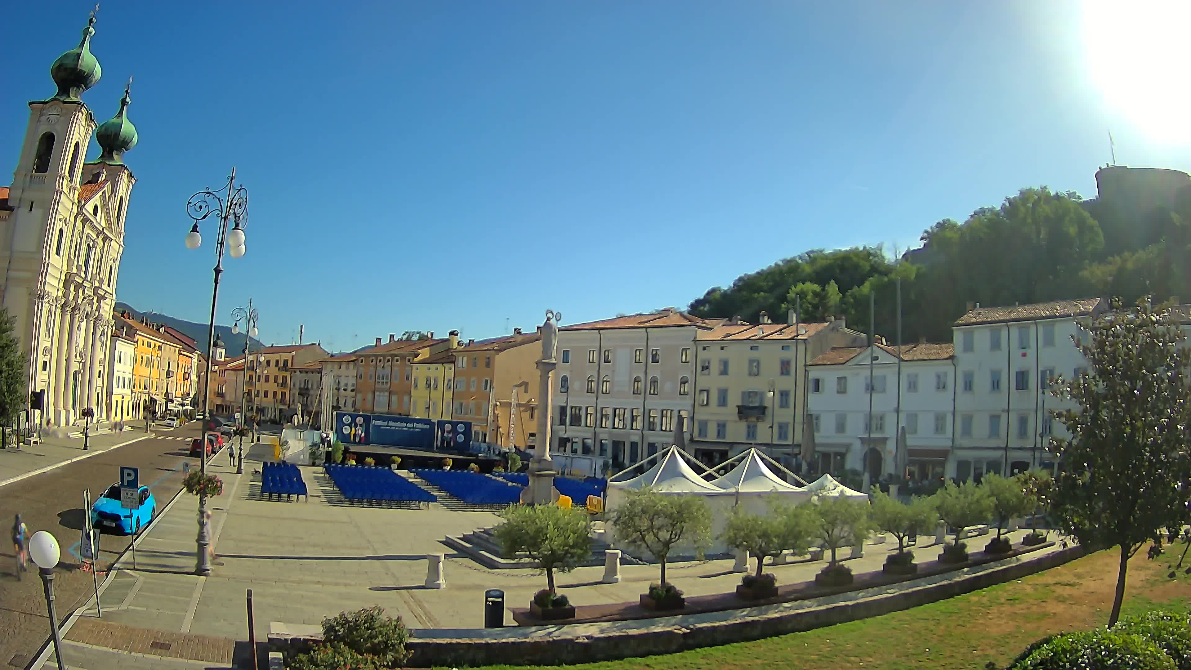 Gorizia Piazza della Vittoria e chiesa di S. Ignazio