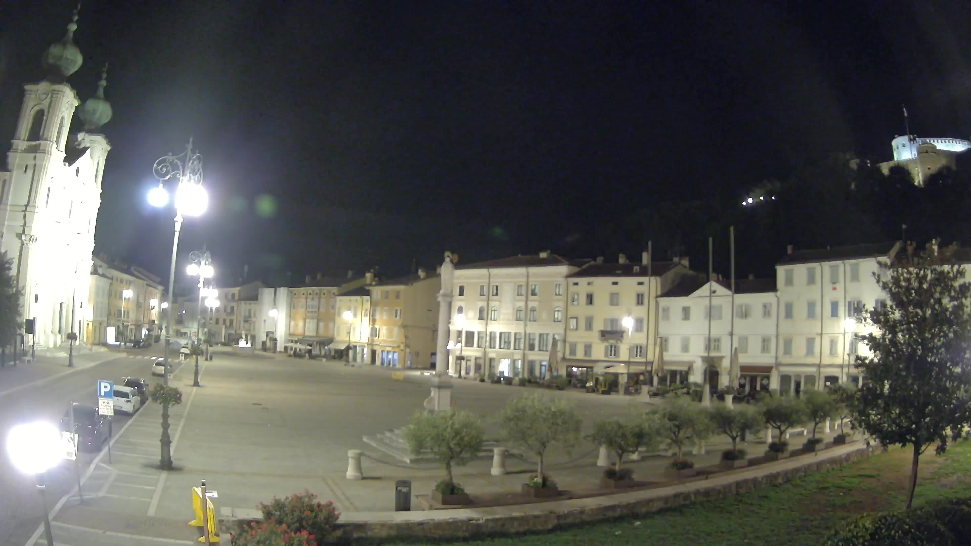 Gorizia – Plaza Vittoria – iglesia de San Pedro. Ignacio