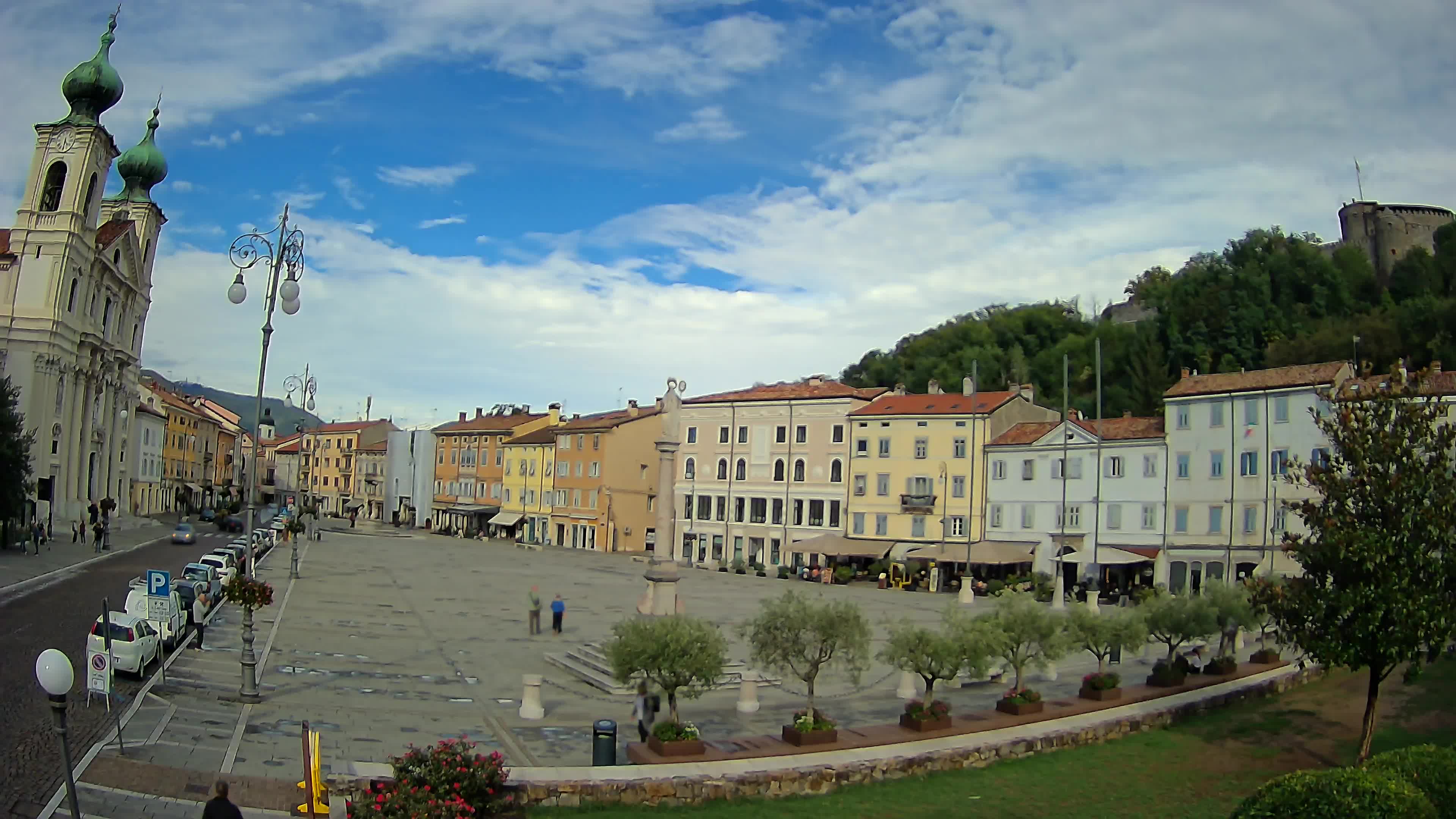 Gorizia Piazza della Vittoria e chiesa di S. Ignazio