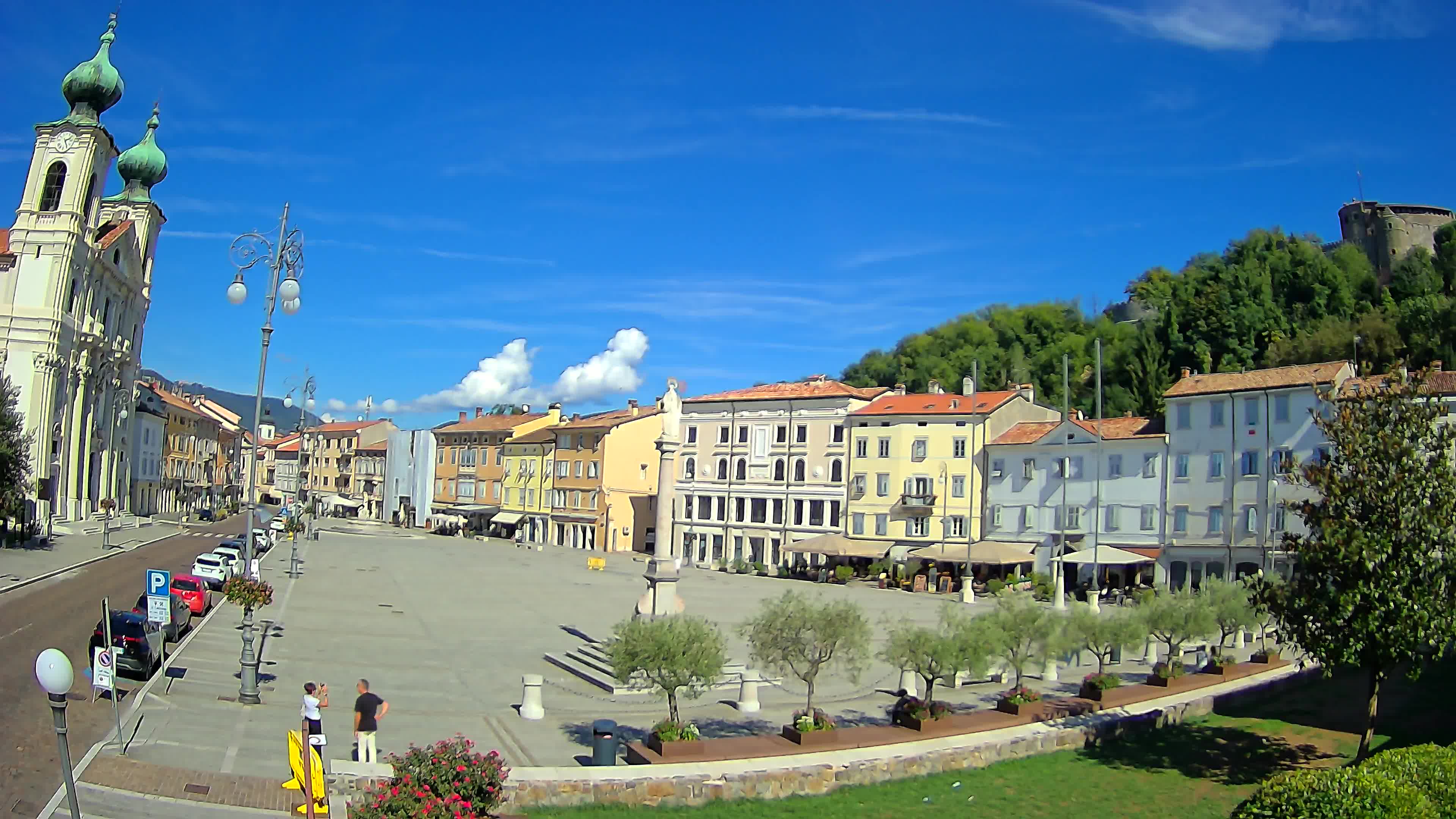 Gorizia Piazza della Vittoria e chiesa di S. Ignazio