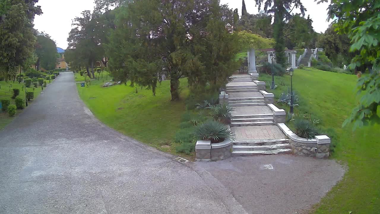 Spletna kamera park Coronini Kronberg – Gorica