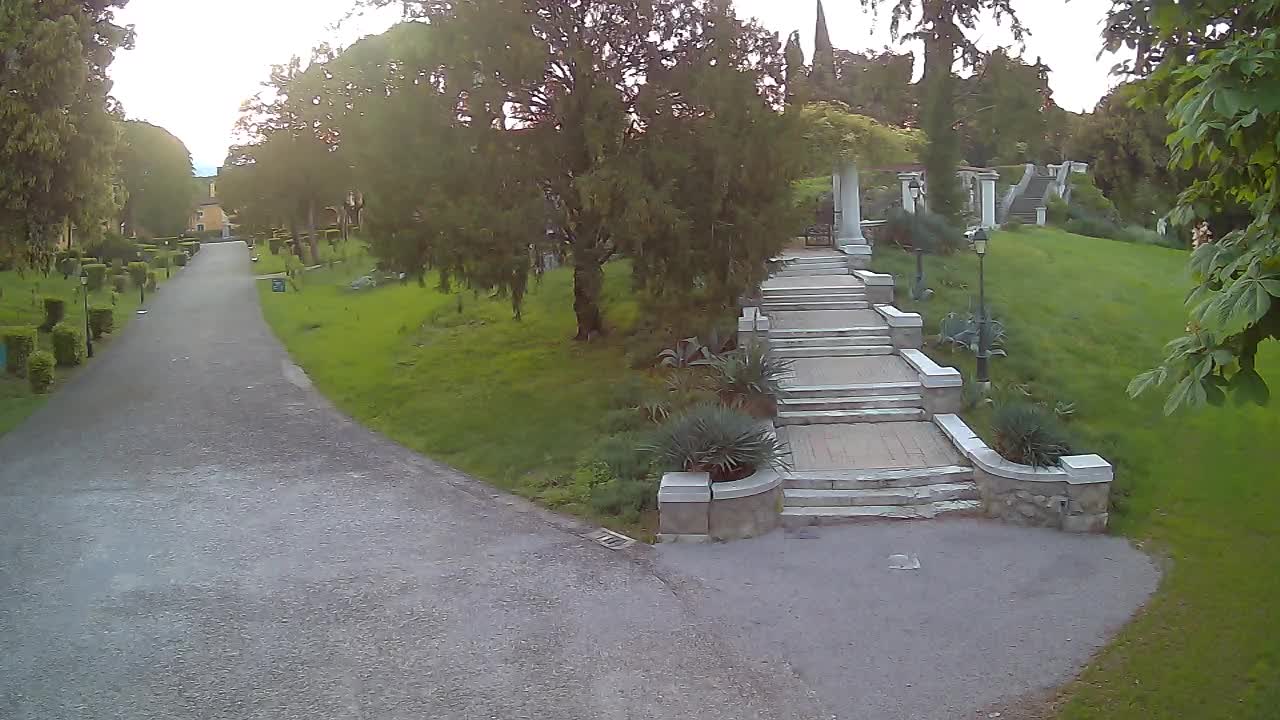 Spletna kamera park Coronini Kronberg – Gorica
