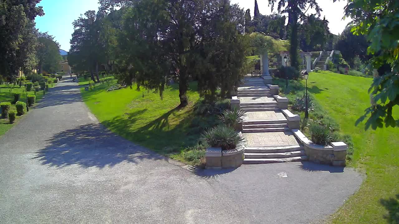 Spletna kamera park Coronini Kronberg – Gorica