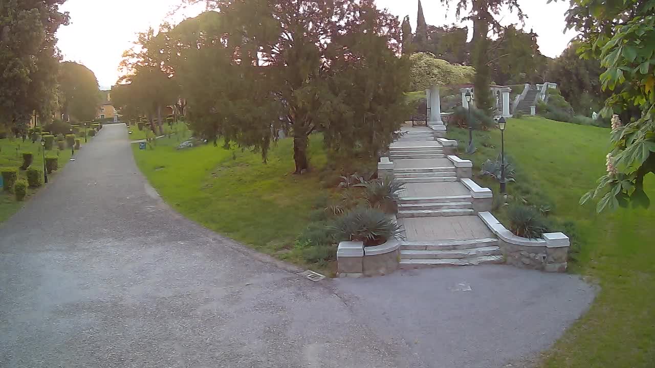 Spletna kamera park Coronini Kronberg – Gorica