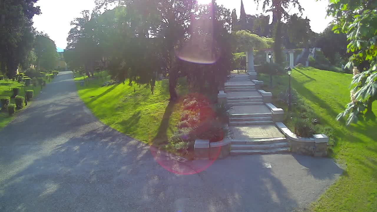 Spletna kamera park Coronini Kronberg – Gorica