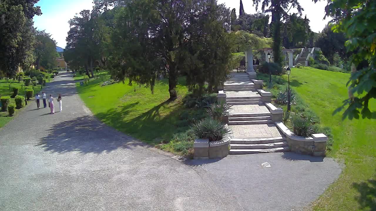 Spletna kamera park Coronini Kronberg – Gorica