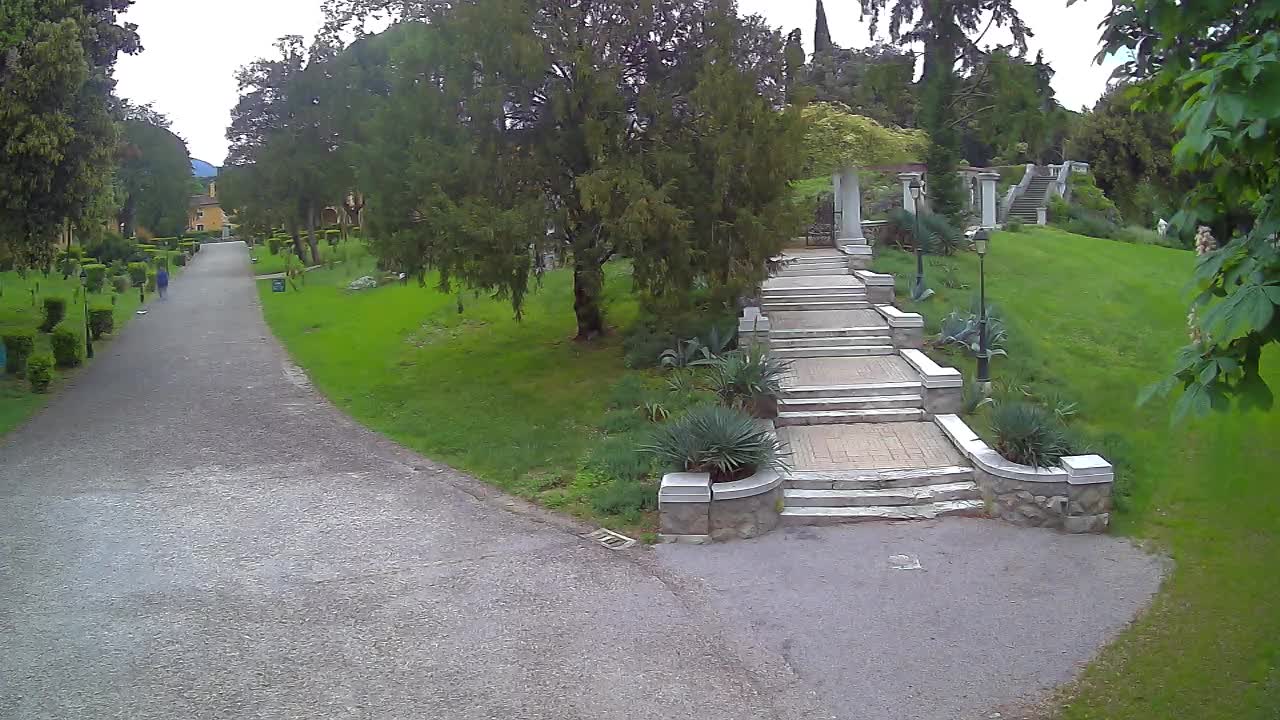 Spletna kamera park Coronini Kronberg – Gorica