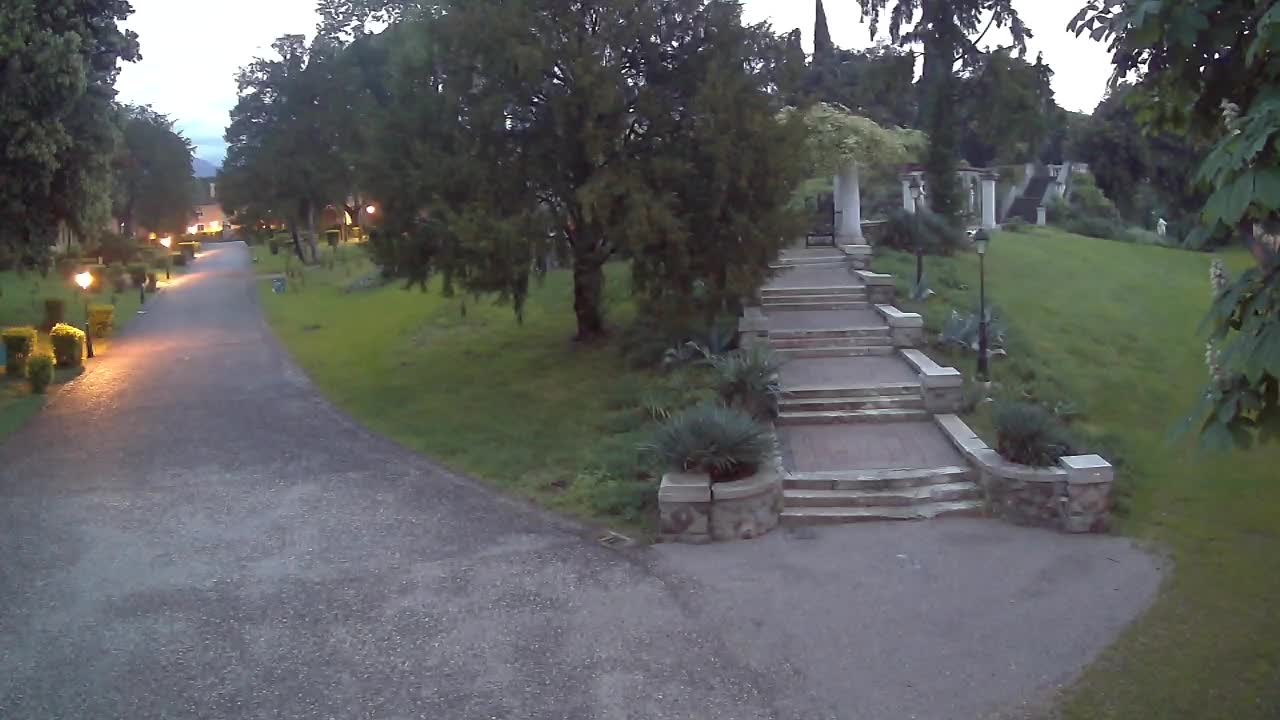 Spletna kamera park Coronini Kronberg – Gorica