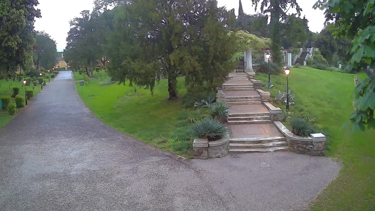 Spletna kamera park Coronini Kronberg – Gorica