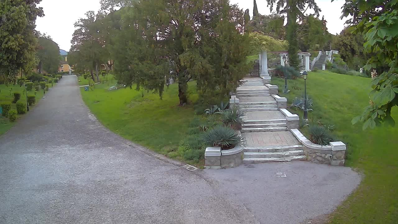 Spletna kamera park Coronini Kronberg – Gorica