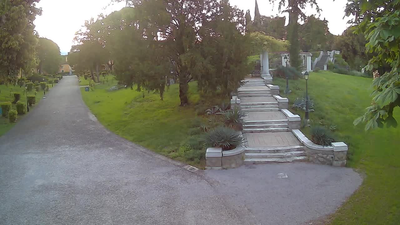 Spletna kamera park Coronini Kronberg – Gorica