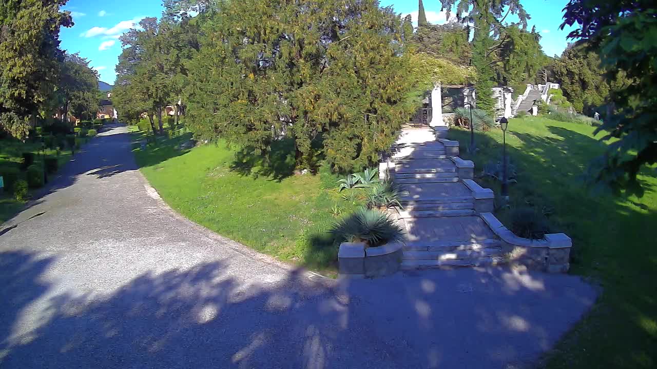 Spletna kamera park Coronini Kronberg – Gorica