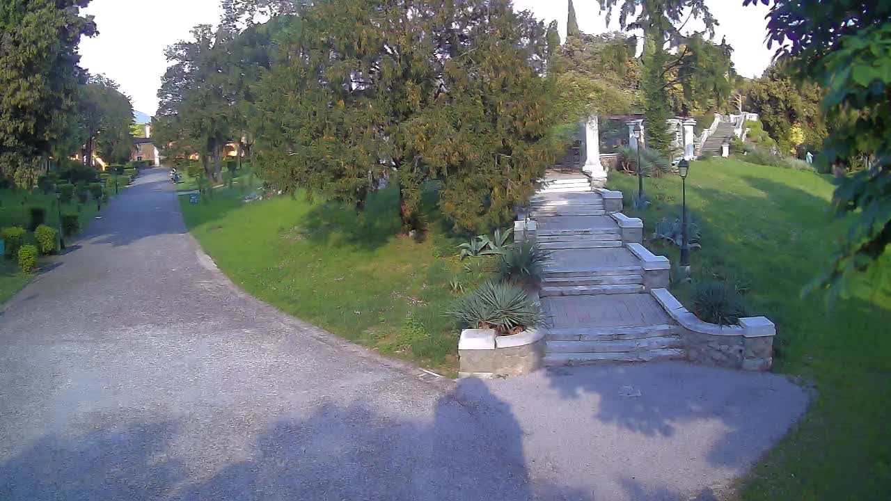 Spletna kamera park Coronini Kronberg – Gorica