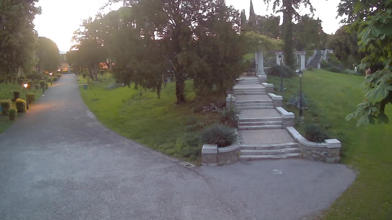 Spletna kamera park Coronini Kronberg – Gorica