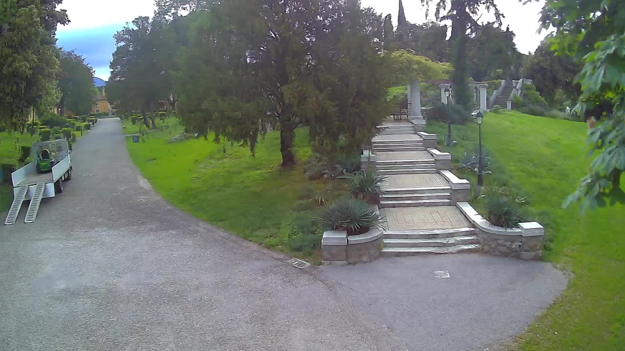 Spletna kamera park Coronini Kronberg – Gorica