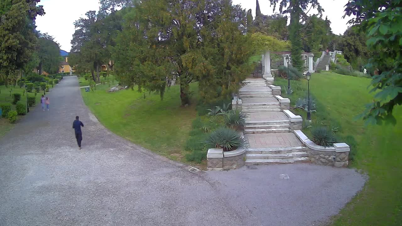 Spletna kamera park Coronini Kronberg – Gorica