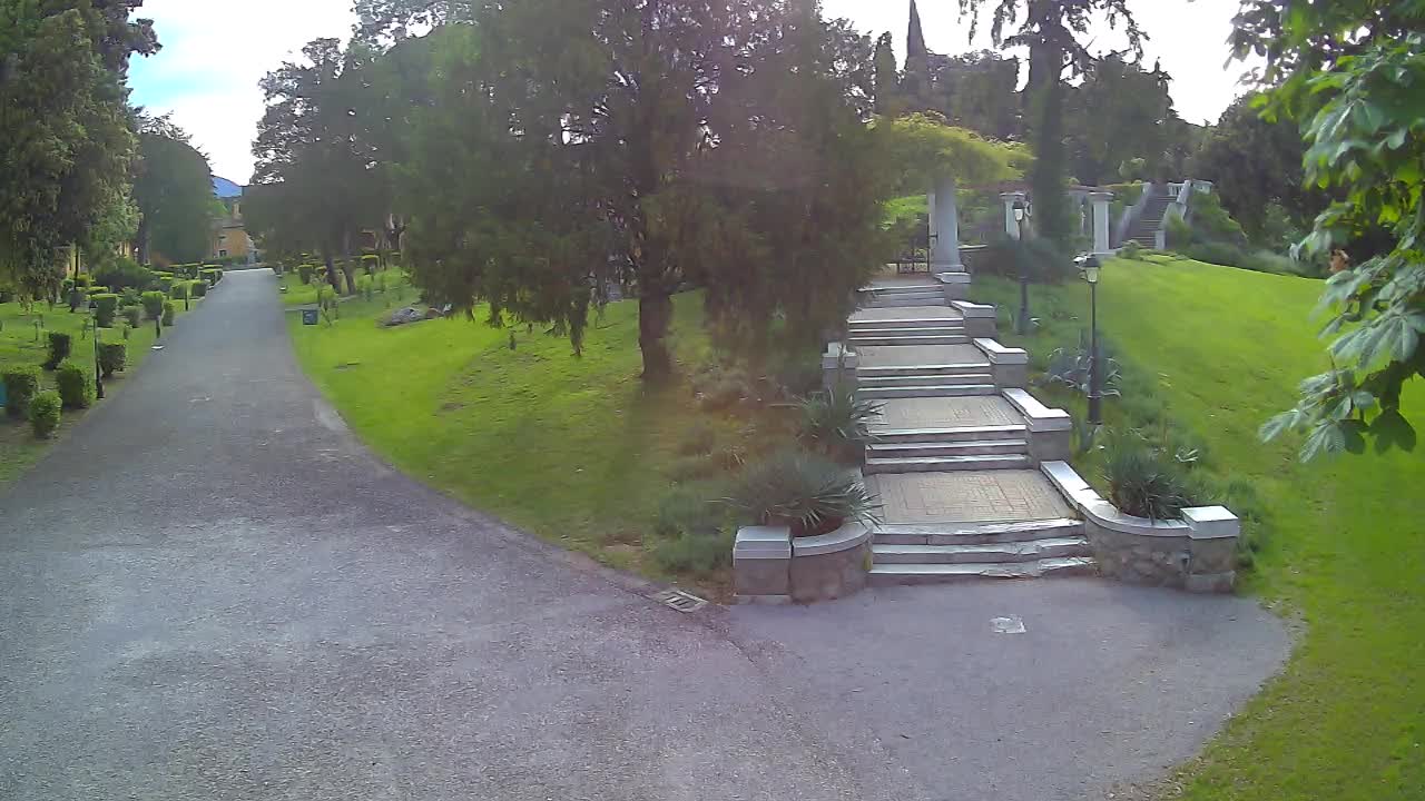 Spletna kamera park Coronini Kronberg – Gorica