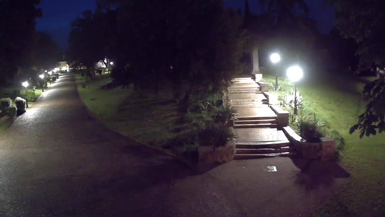 Spletna kamera park Coronini Kronberg – Gorica