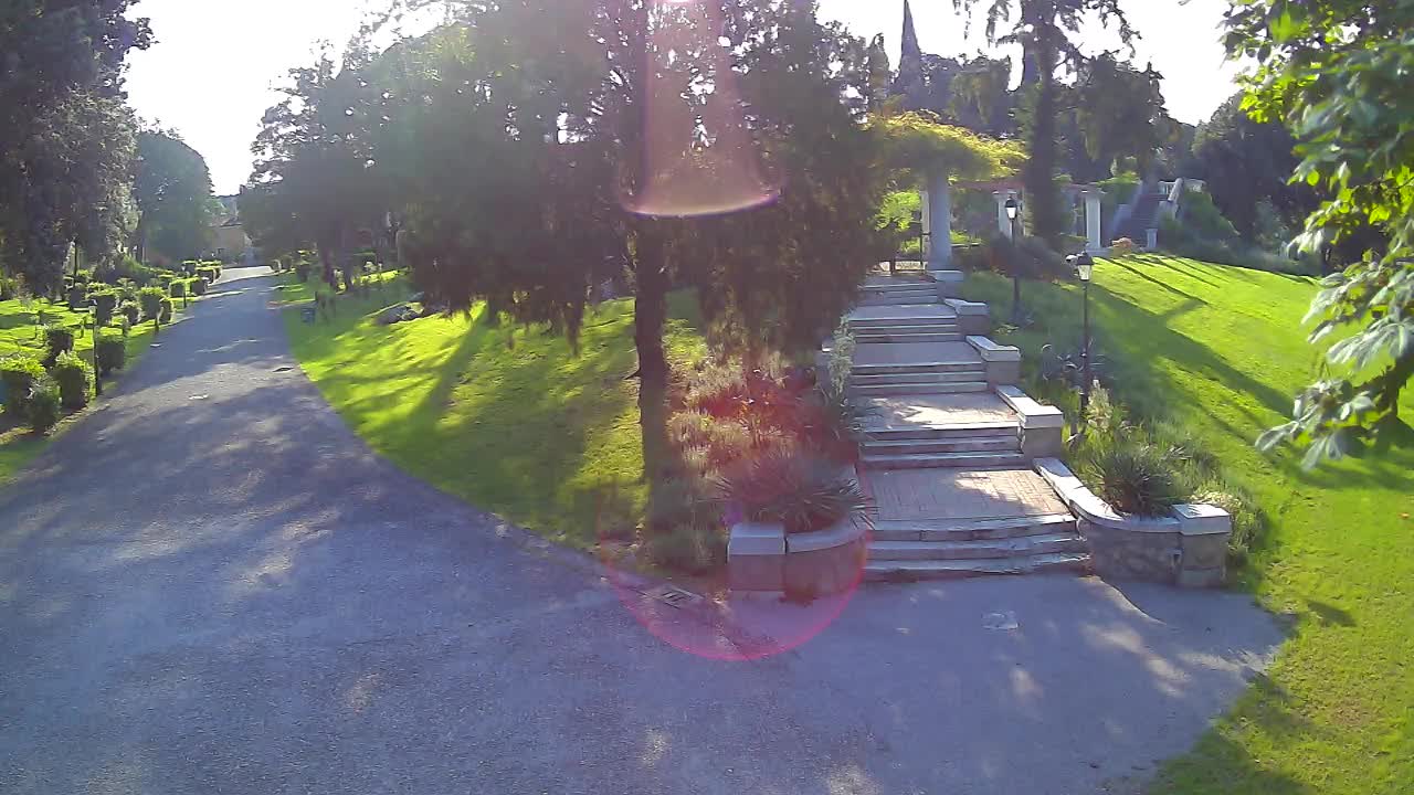 Spletna kamera park Coronini Kronberg – Gorica
