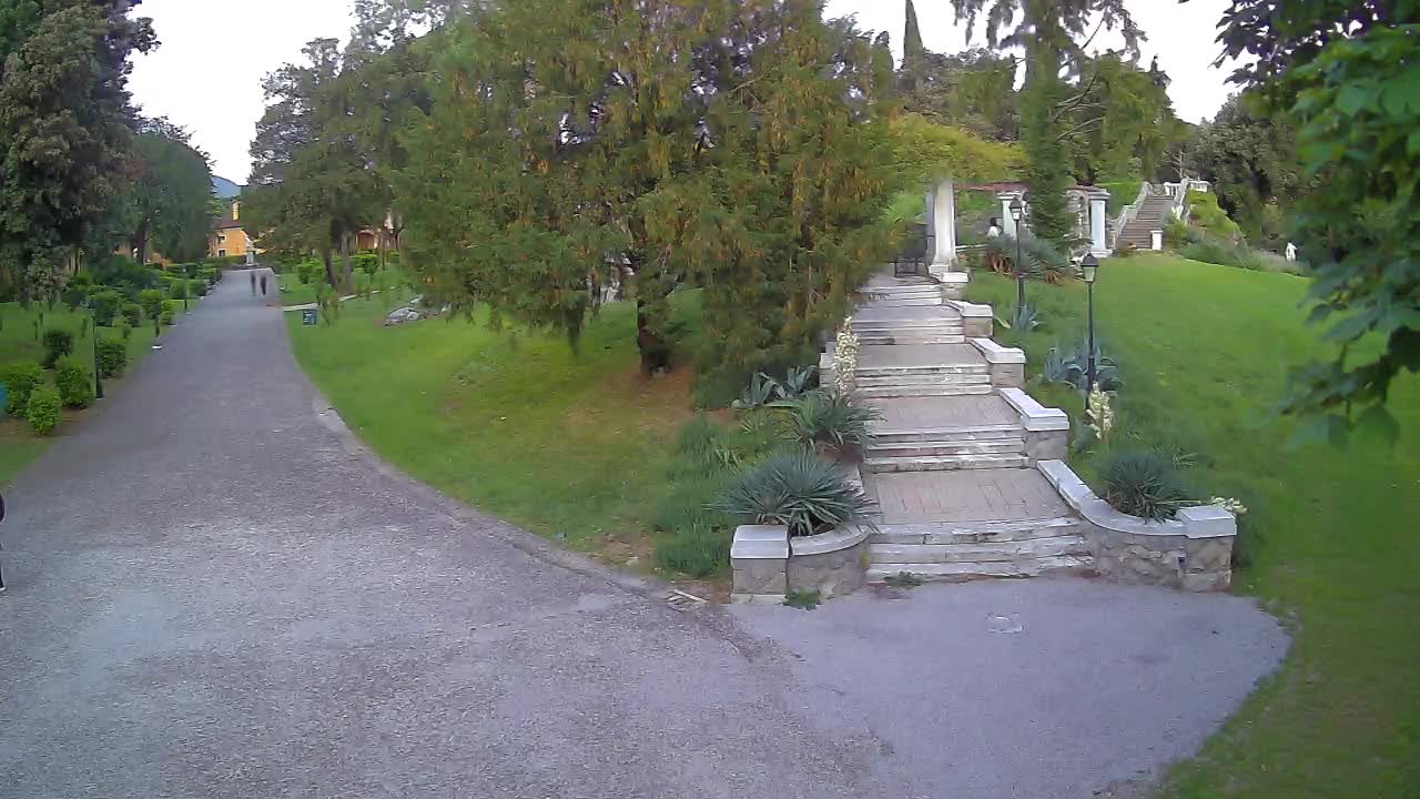 Spletna kamera park Coronini Kronberg – Gorica